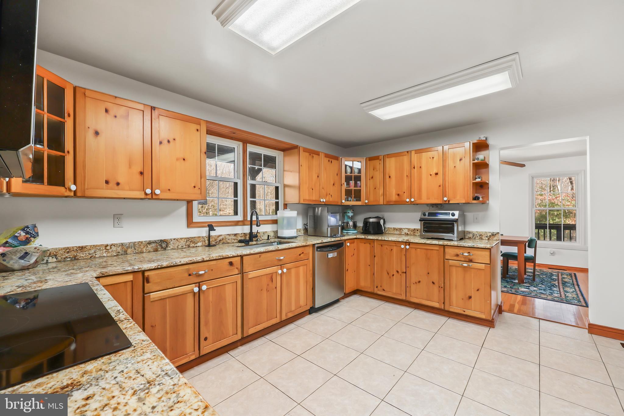 FARMER FAMILY - Residential