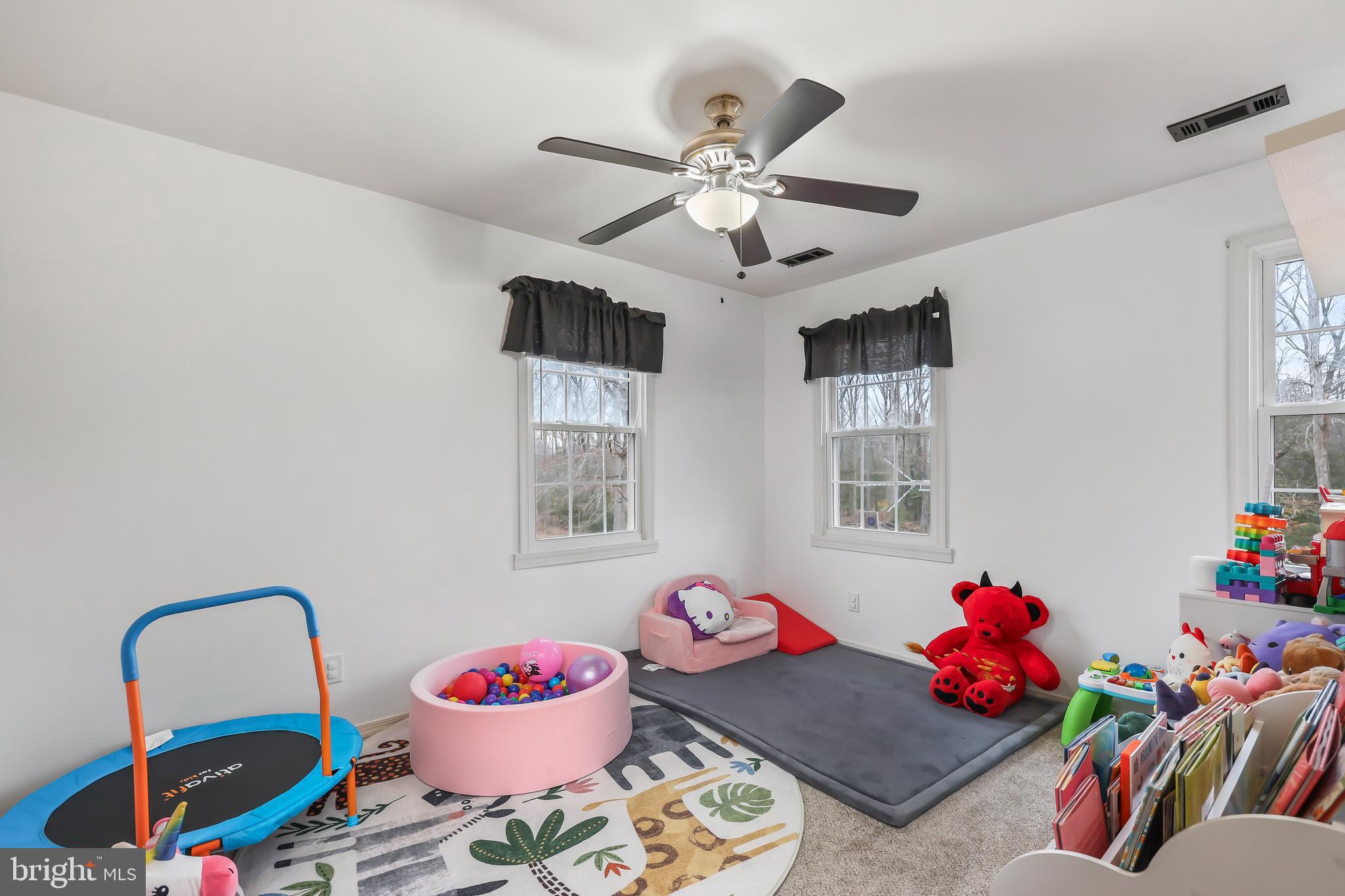 FARMER FAMILY - Residential