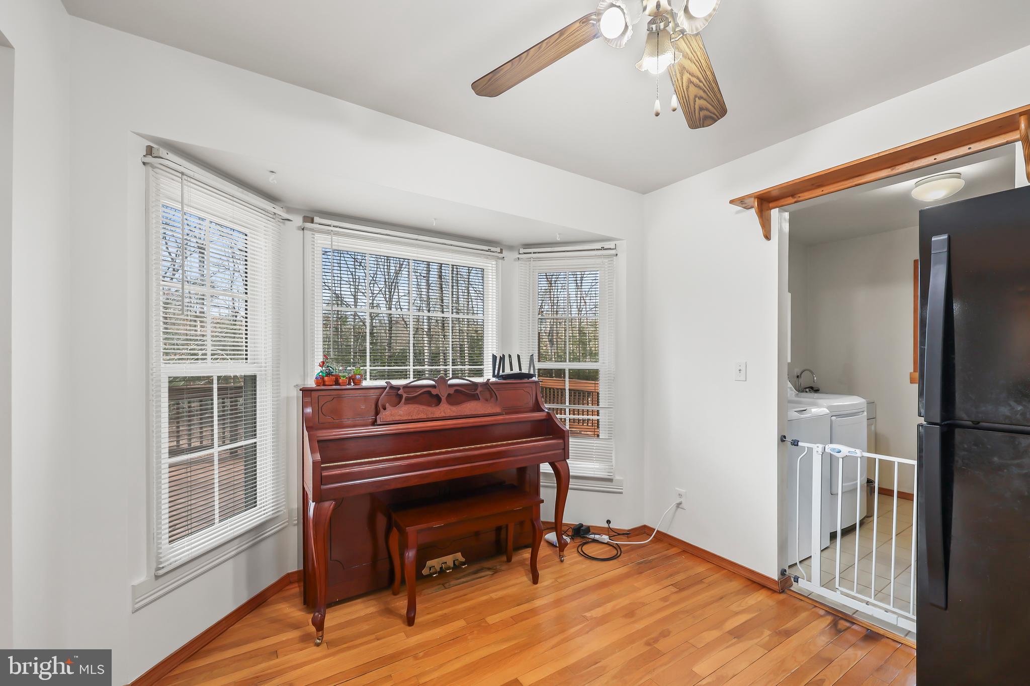 FARMER FAMILY - Residential