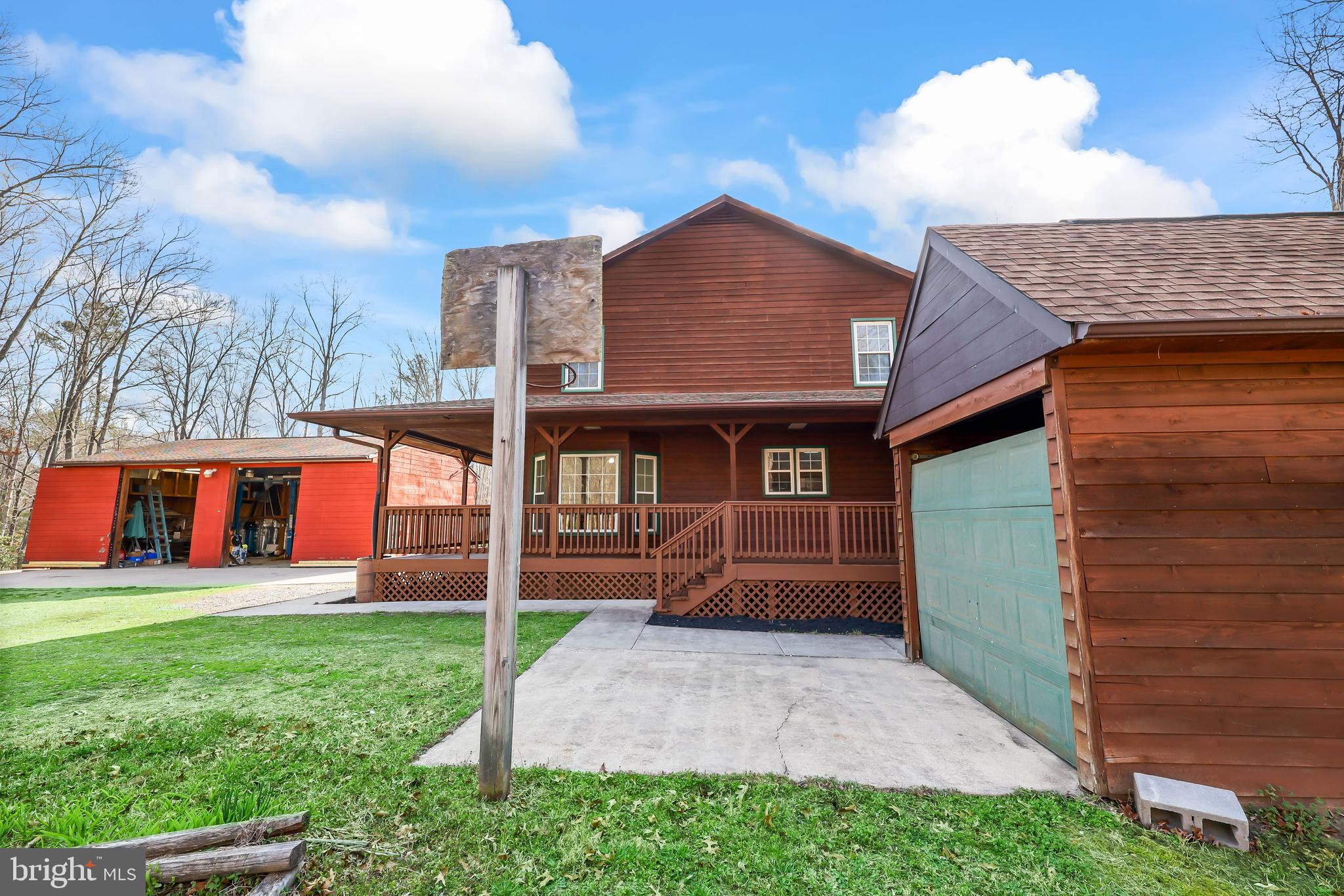 FARMER FAMILY - Residential