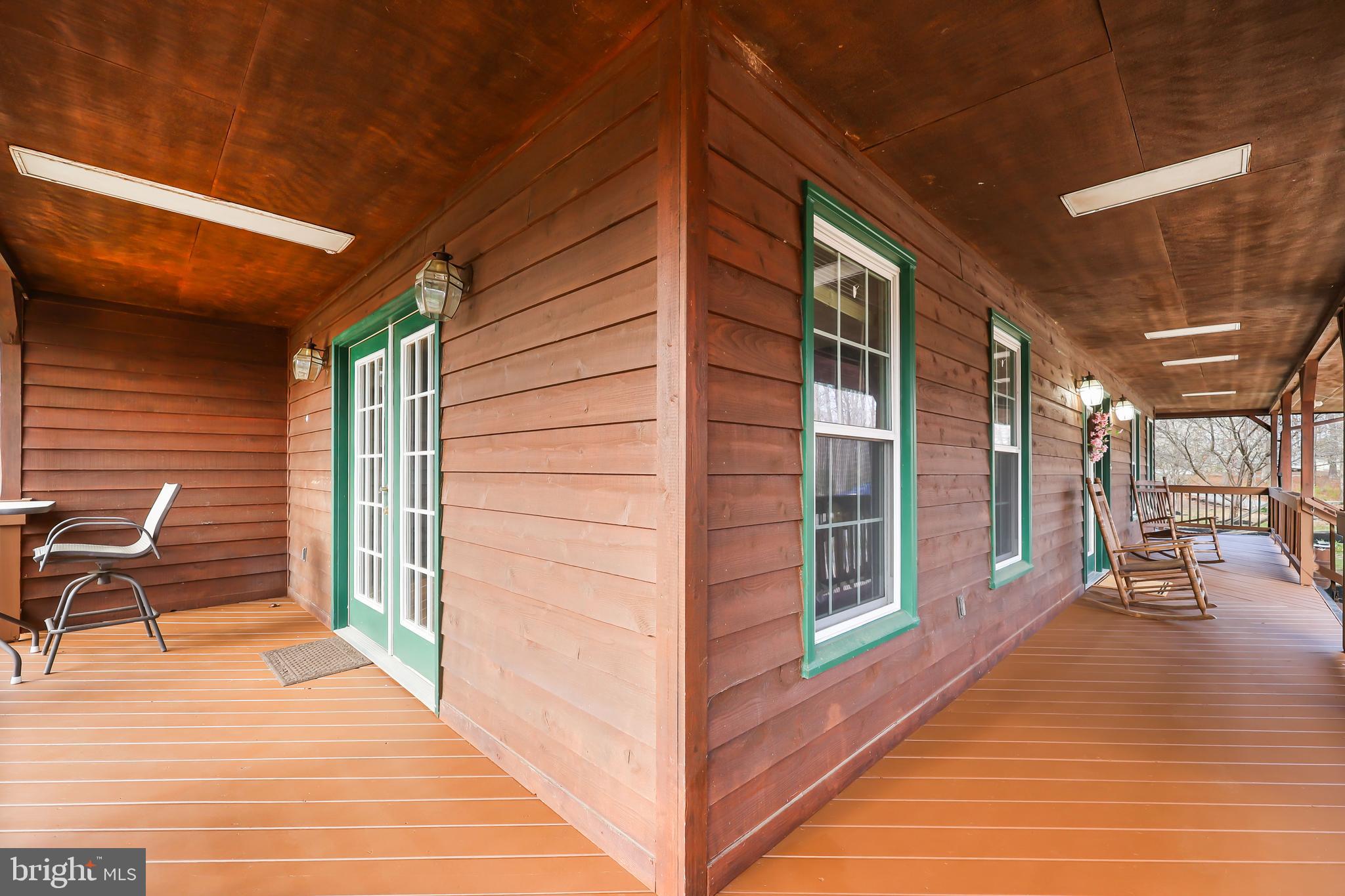 FARMER FAMILY - Residential