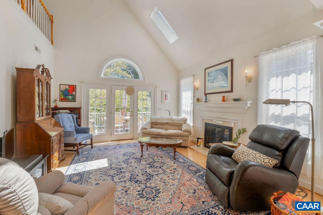 REDFIELDS - Residential