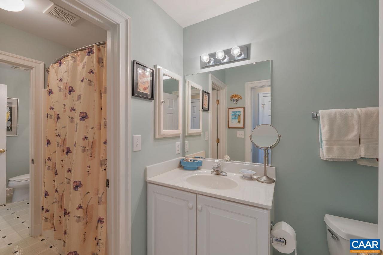 REDFIELDS - Residential