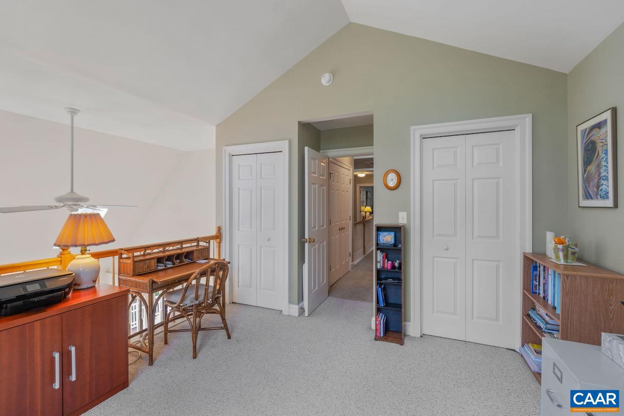 REDFIELDS - Residential