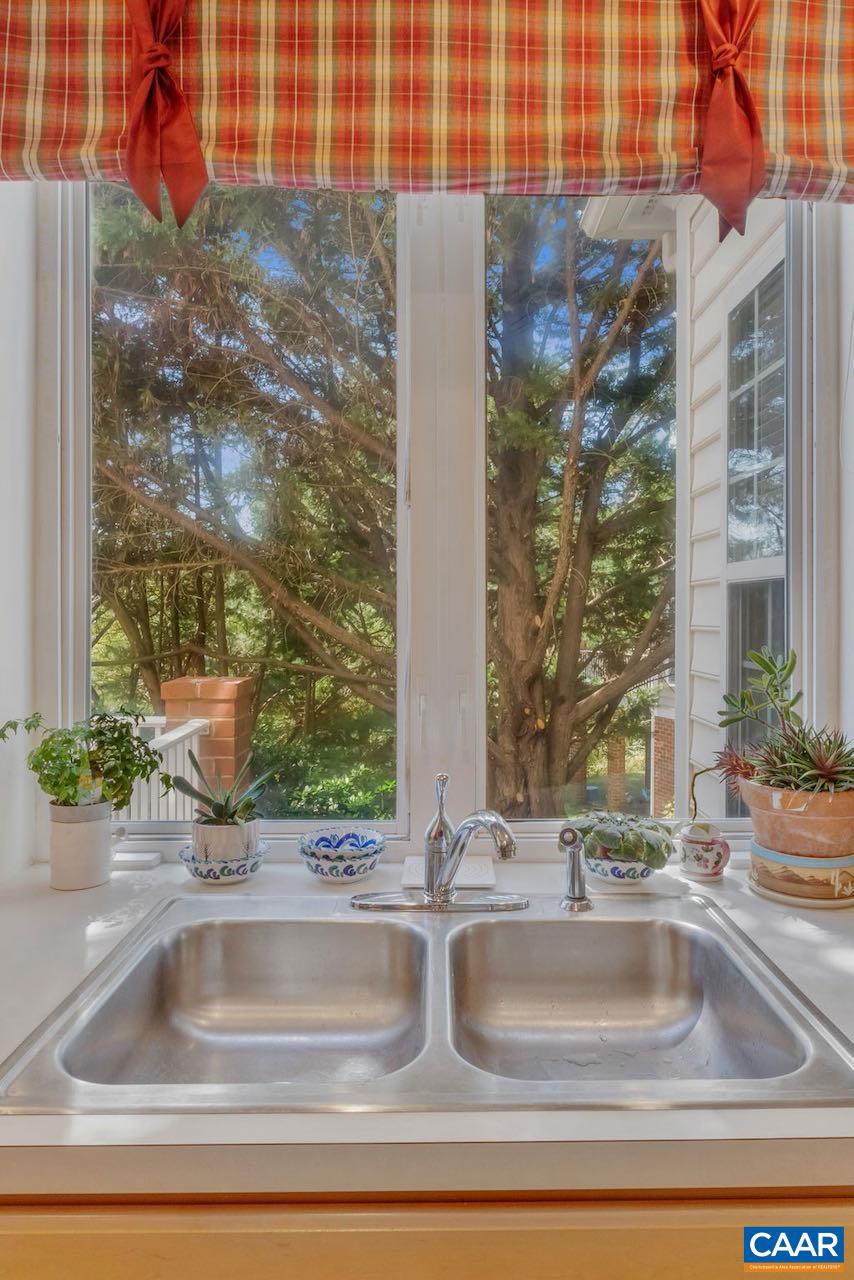 REDFIELDS - Residential