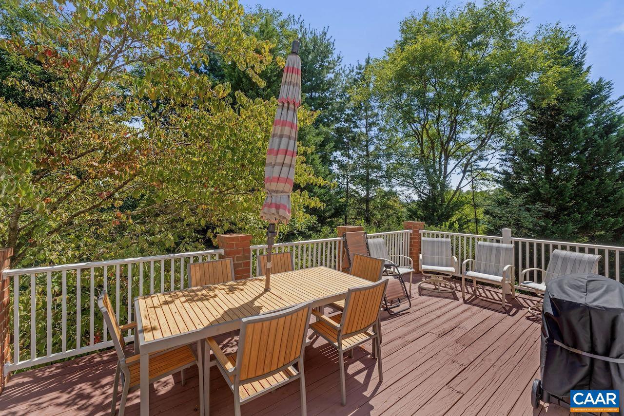 REDFIELDS - Residential