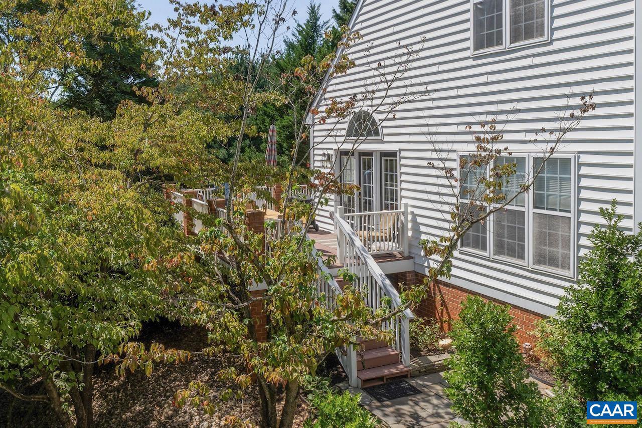 REDFIELDS - Residential