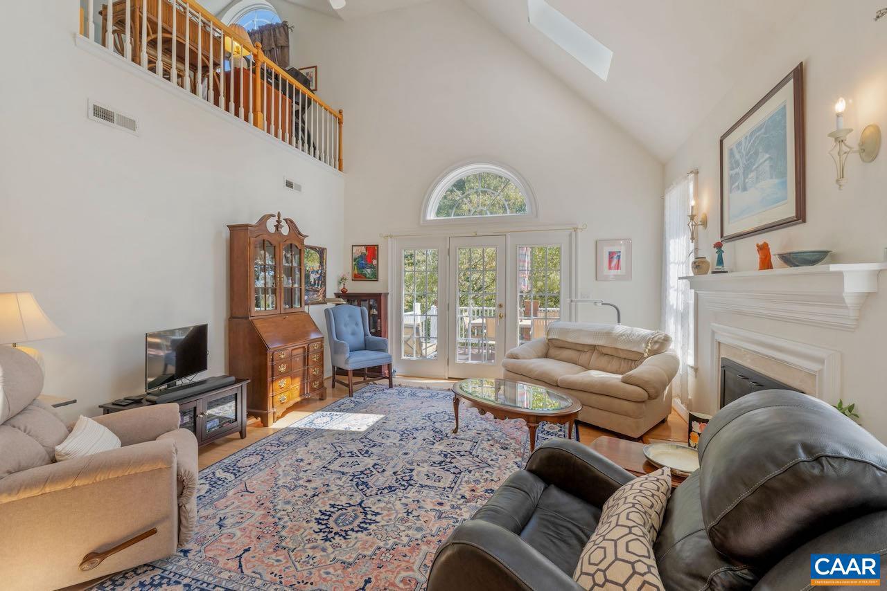 REDFIELDS - Residential