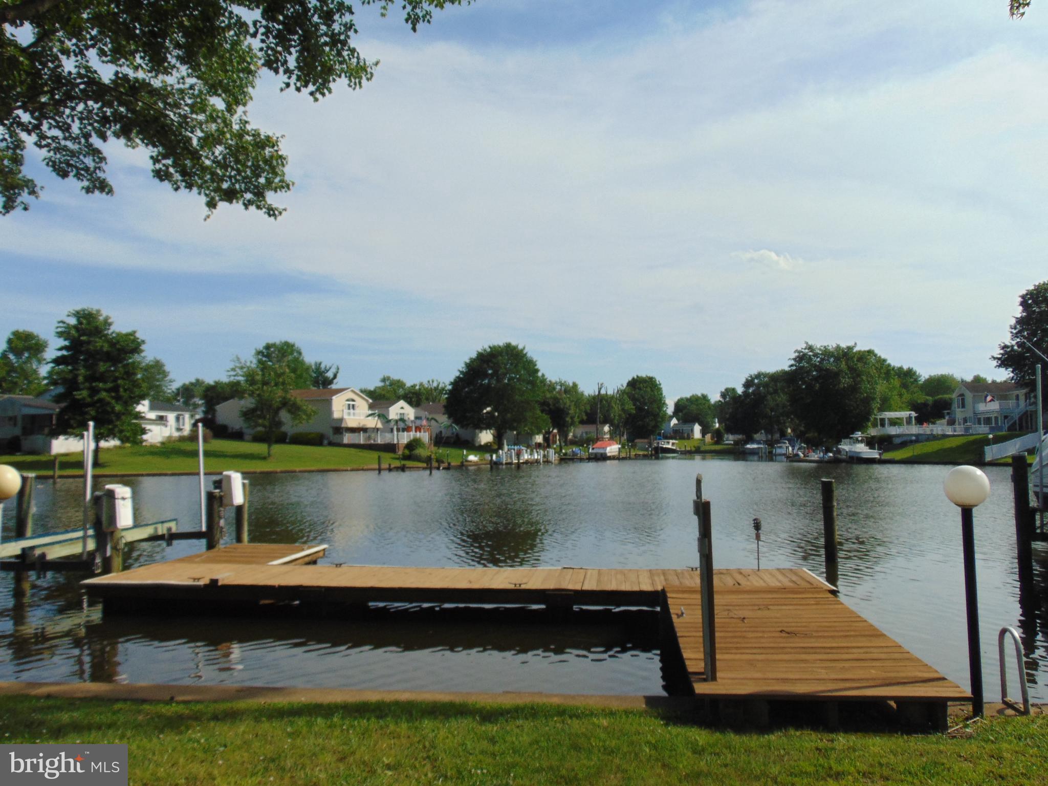 RUMSEY ISLAND - Residential