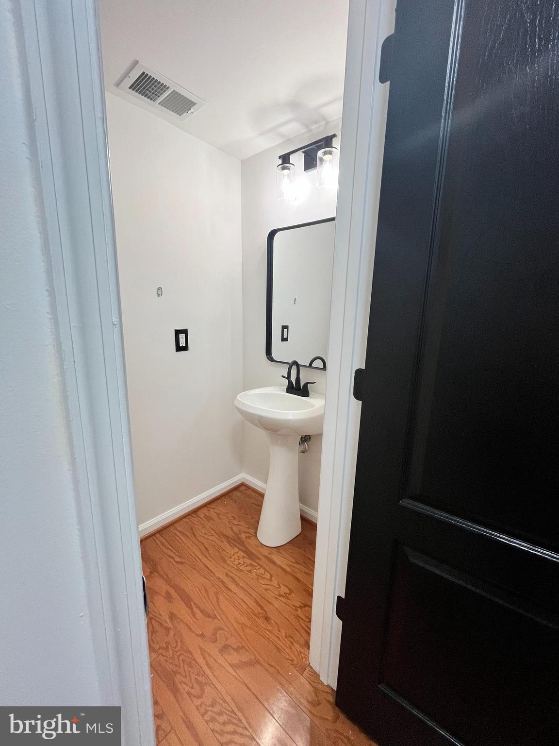 THE WOODYARD PLAT 1> - Residential Lease