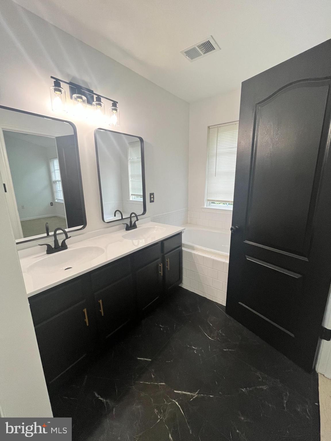 THE WOODYARD PLAT 1> - Residential Lease