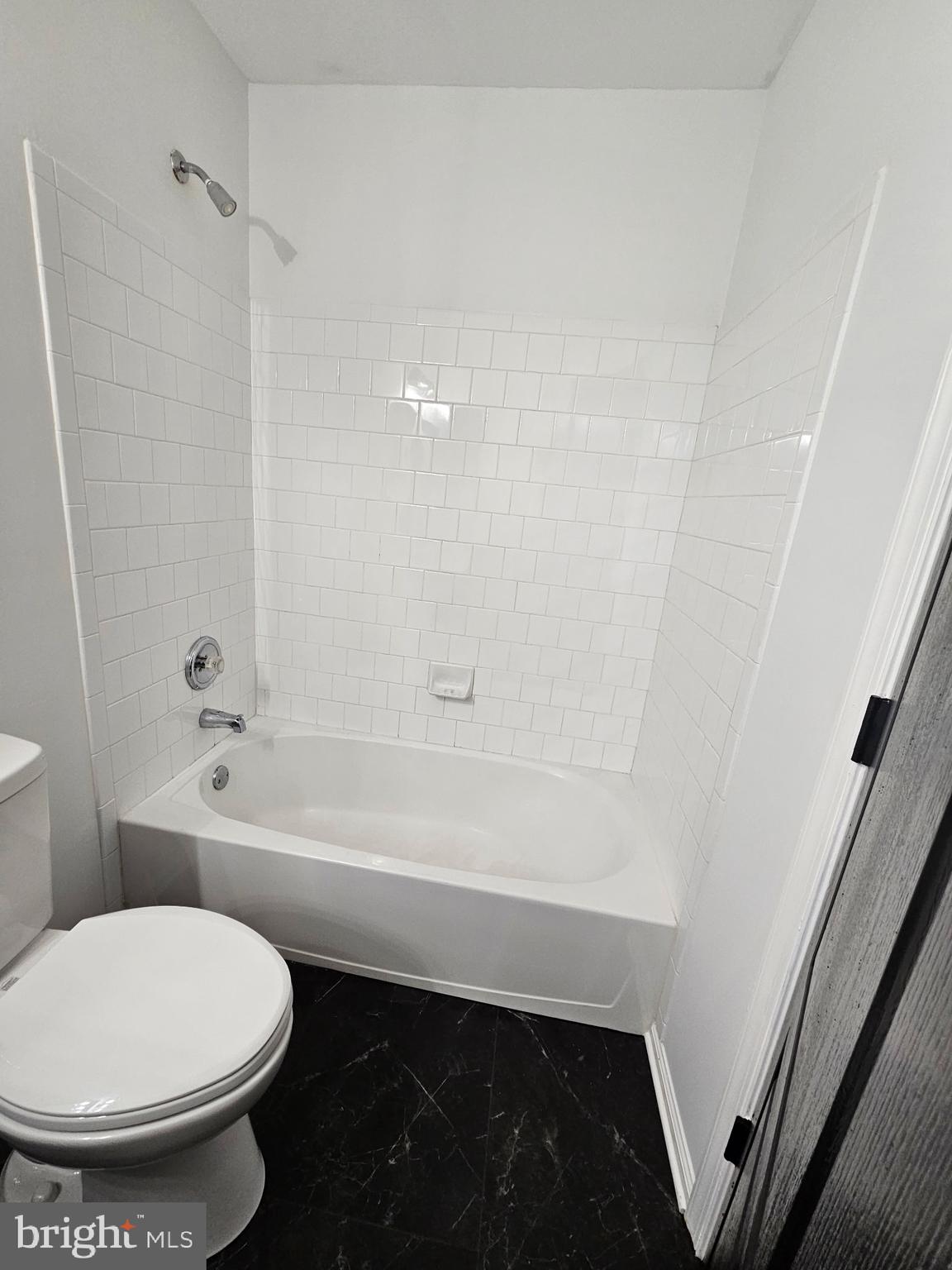 THE WOODYARD PLAT 1> - Residential Lease