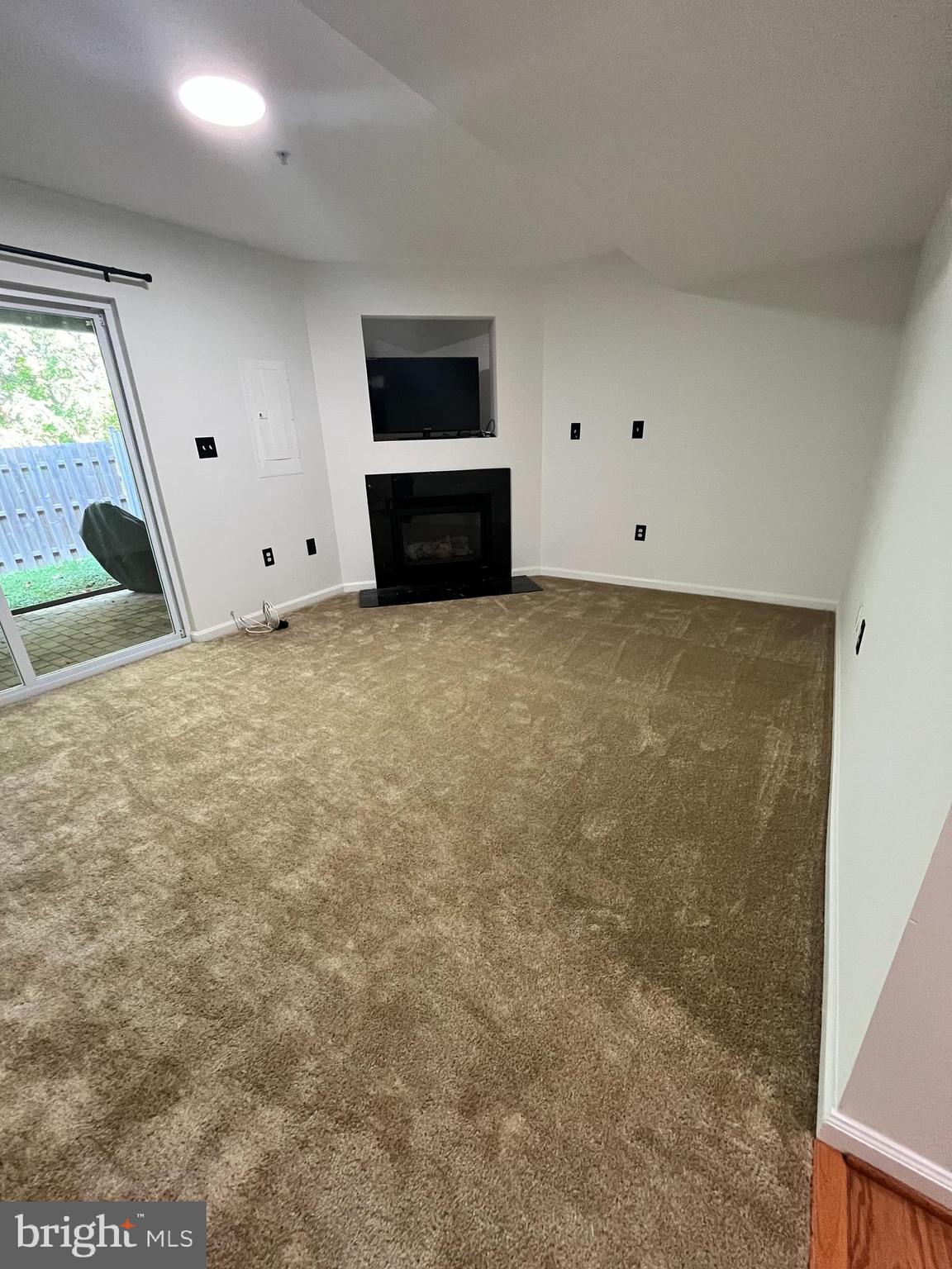 THE WOODYARD PLAT 1> - Residential Lease