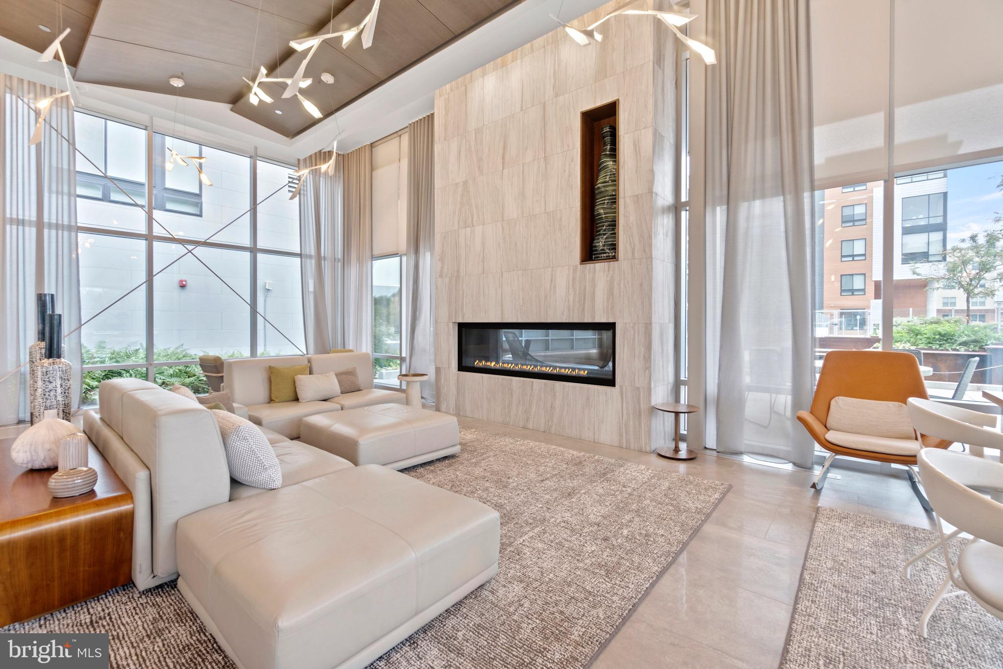 NATIONAL HARBOR - Residential Lease