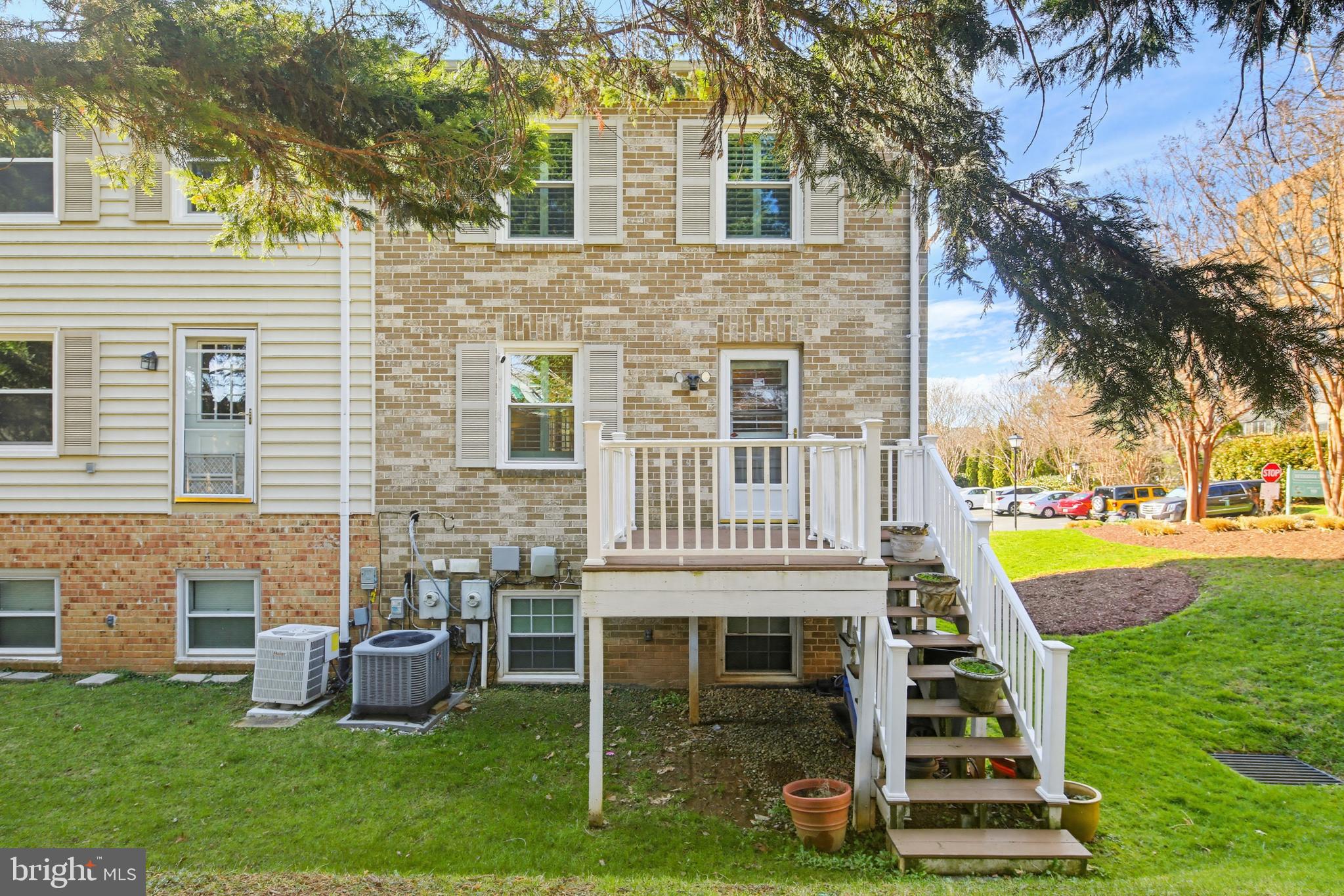 BETHESDA COURT - Residential