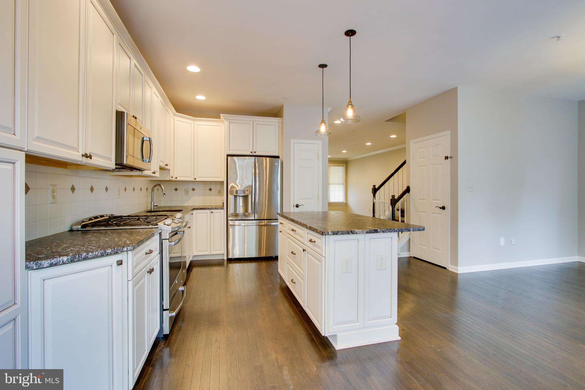 GREY ROCK VILLAS - Residential Lease