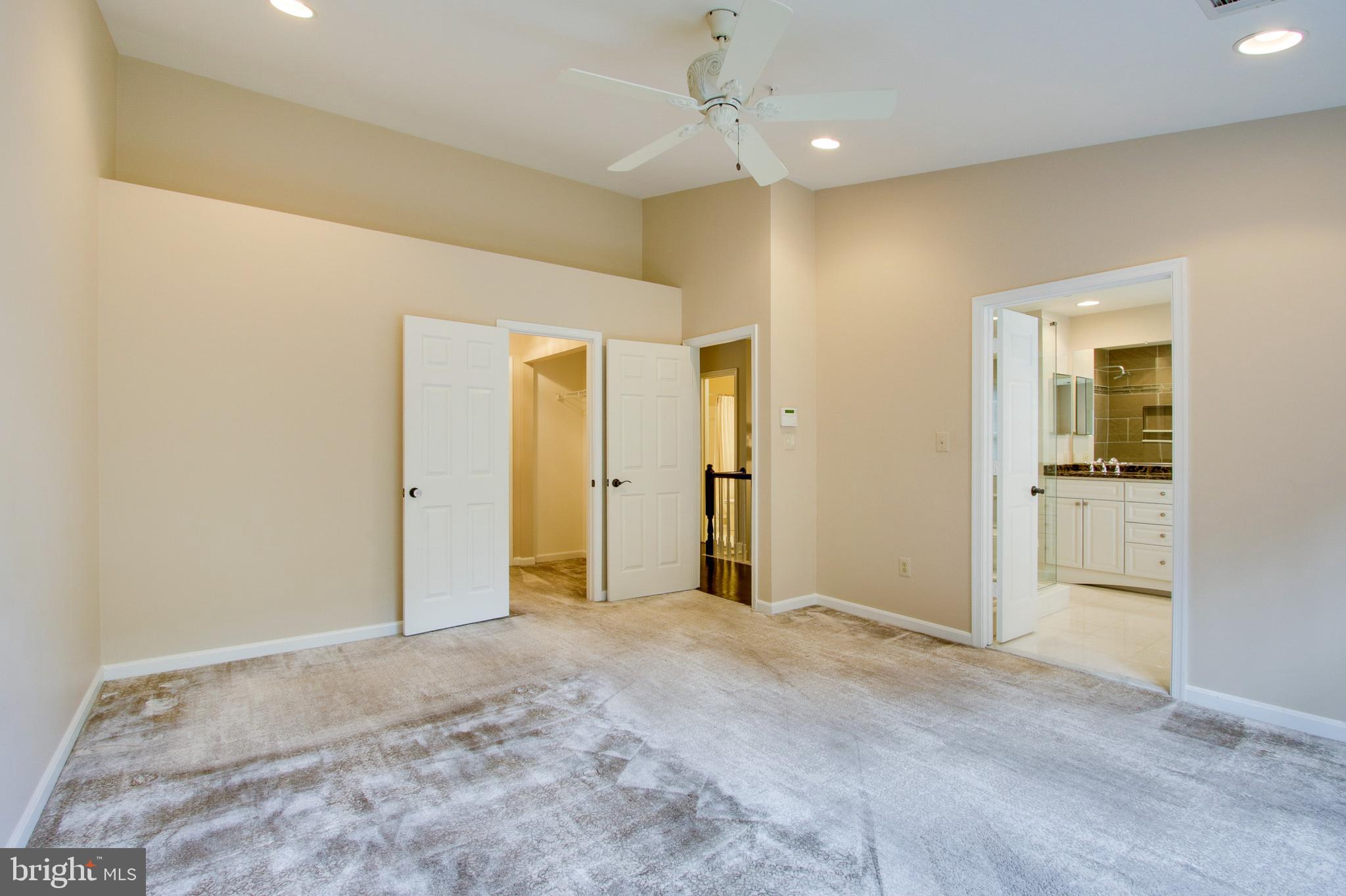 GREY ROCK VILLAS - Residential Lease