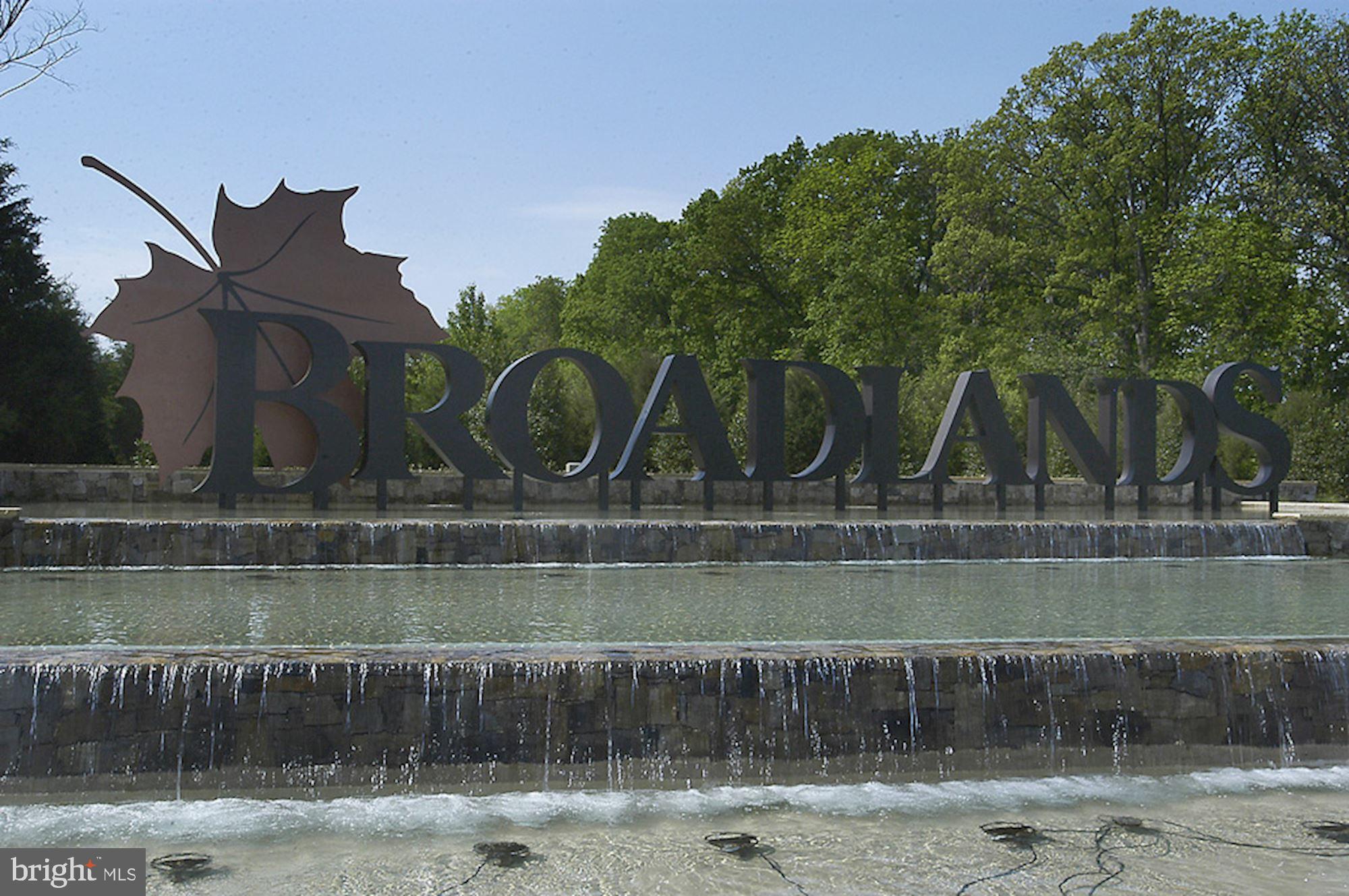 SIGNATURE AT BROADLANDS - Residential