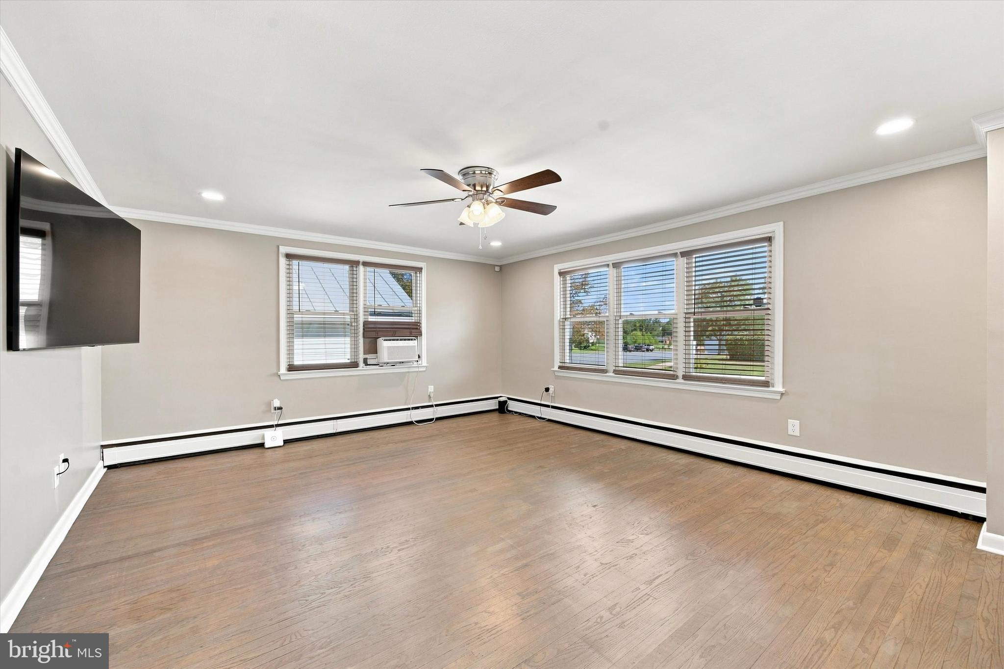 376 E 4TH STREET