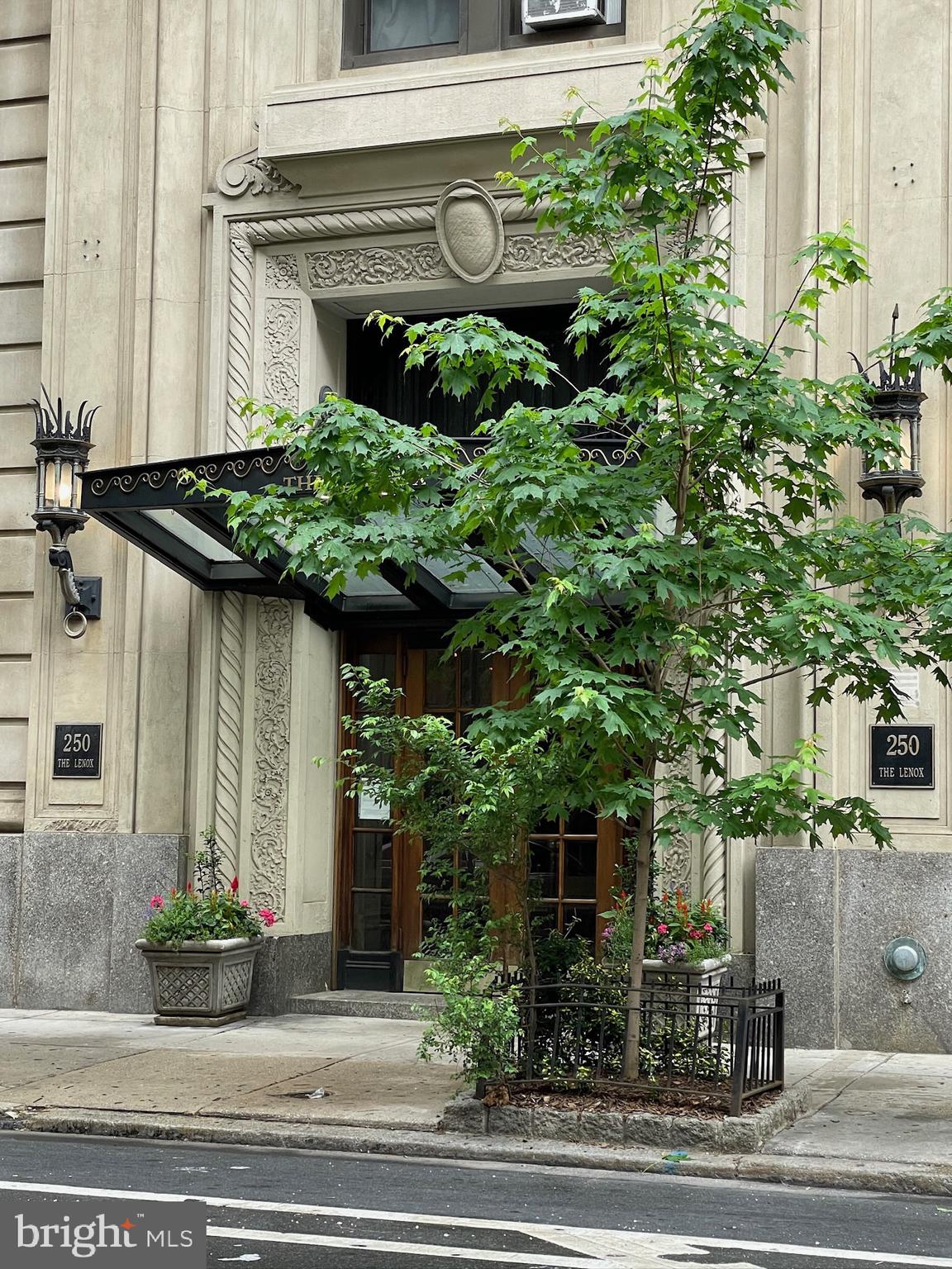 WASHINGTON SQ WEST - Residential Lease