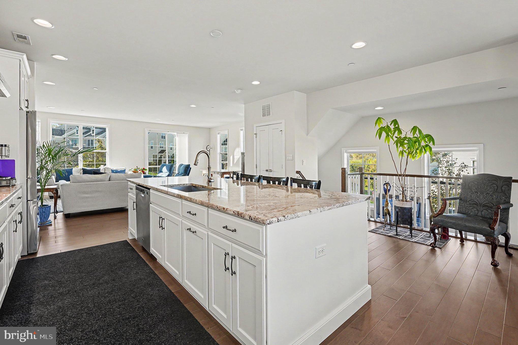 2028 JULIA DRIVE
