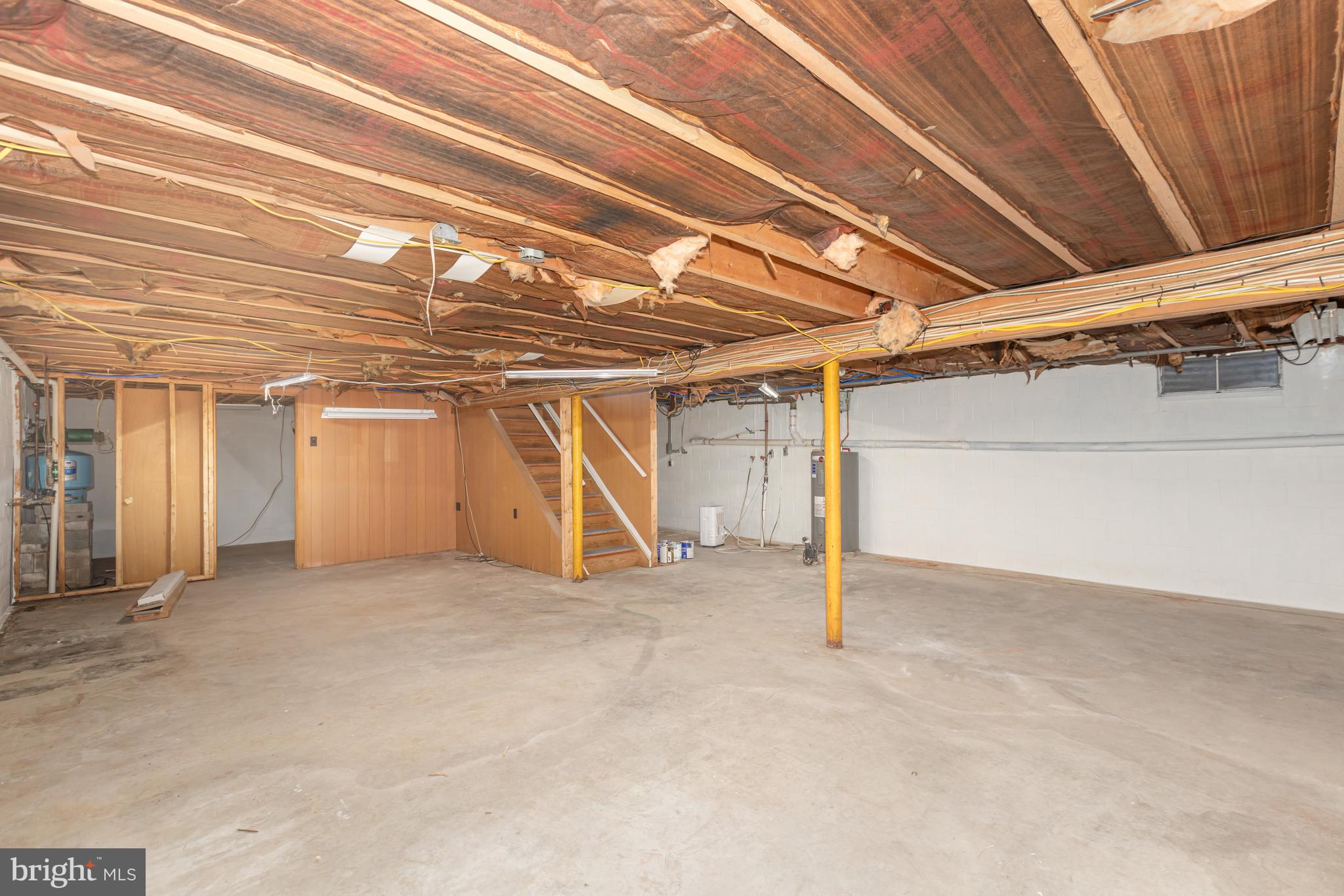 GLENDA CREST - Residential