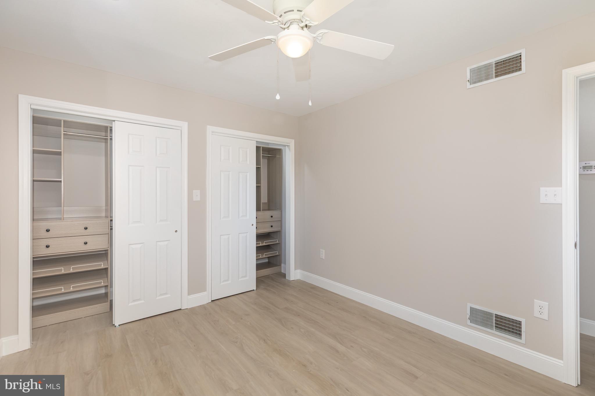 GLENDA CREST - Residential