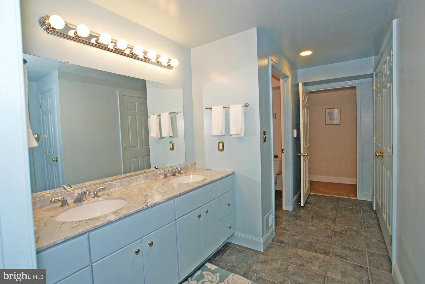 OLD FARM - Residential