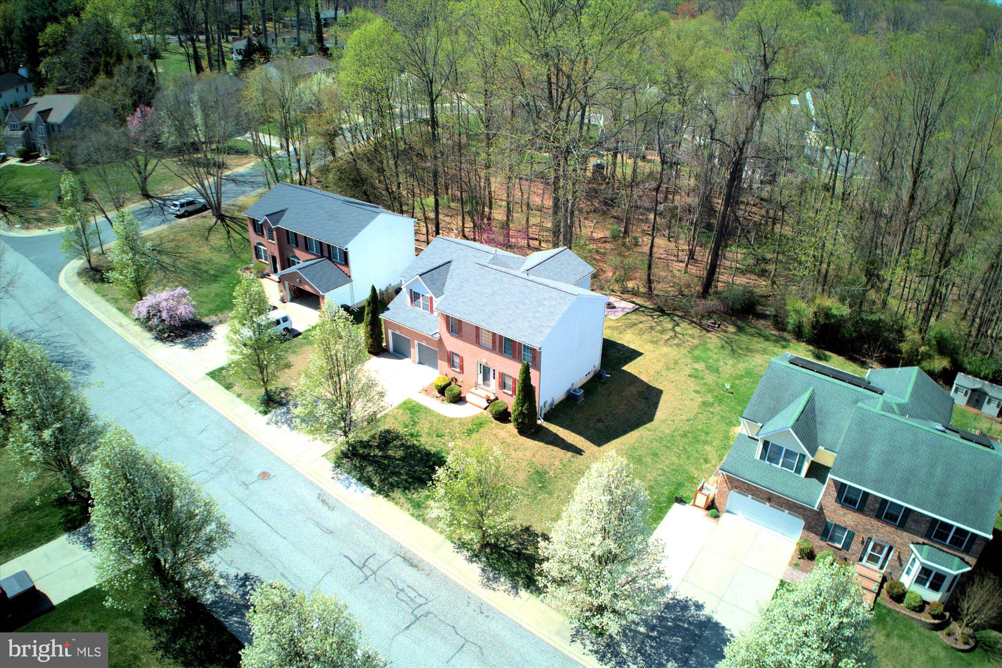 6 E BROOK HILL COURT