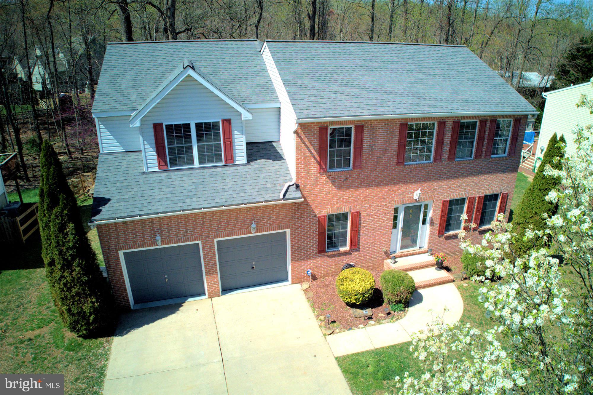 6 E BROOK HILL COURT