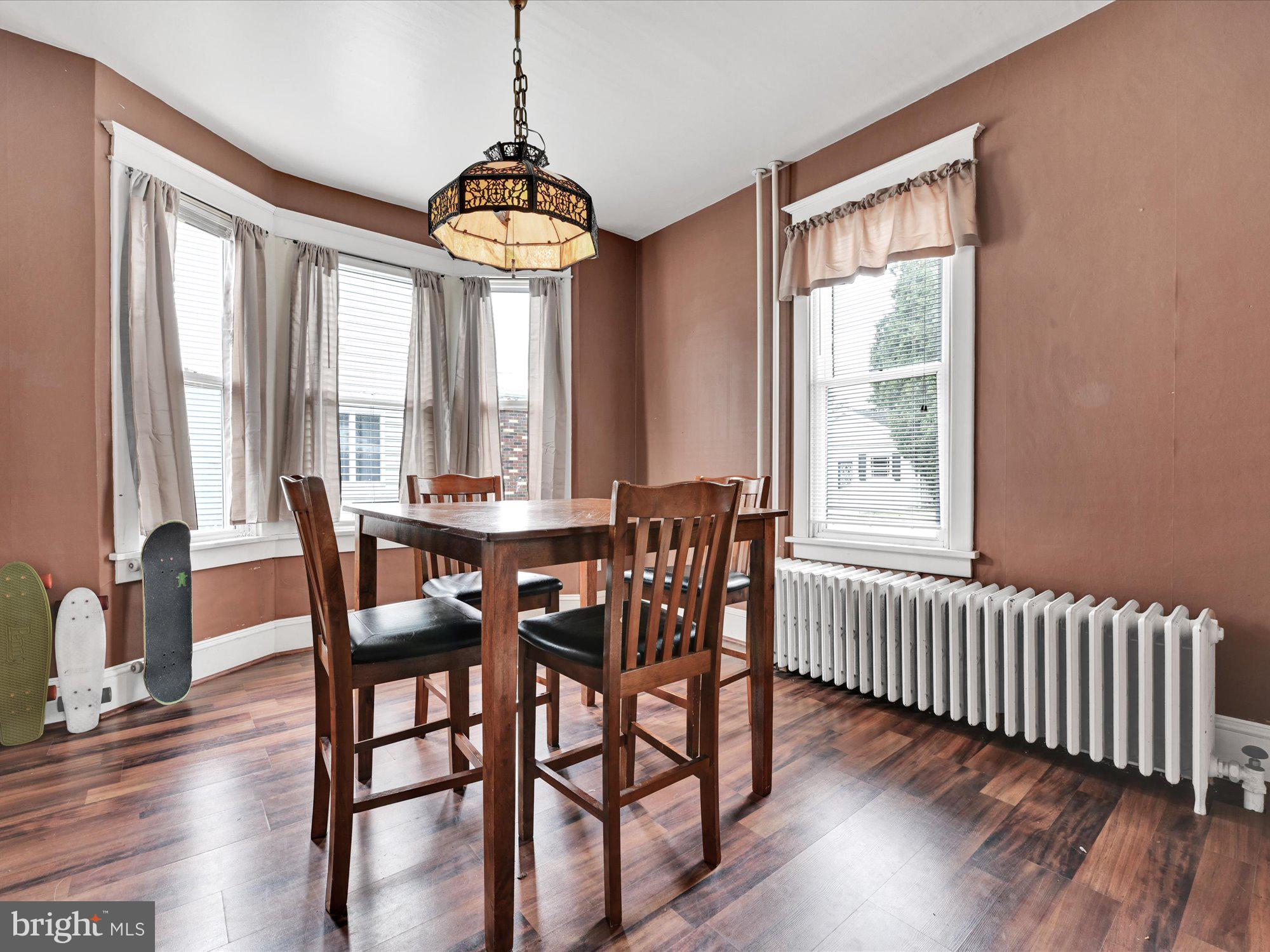 FRACKVILLE - Residential