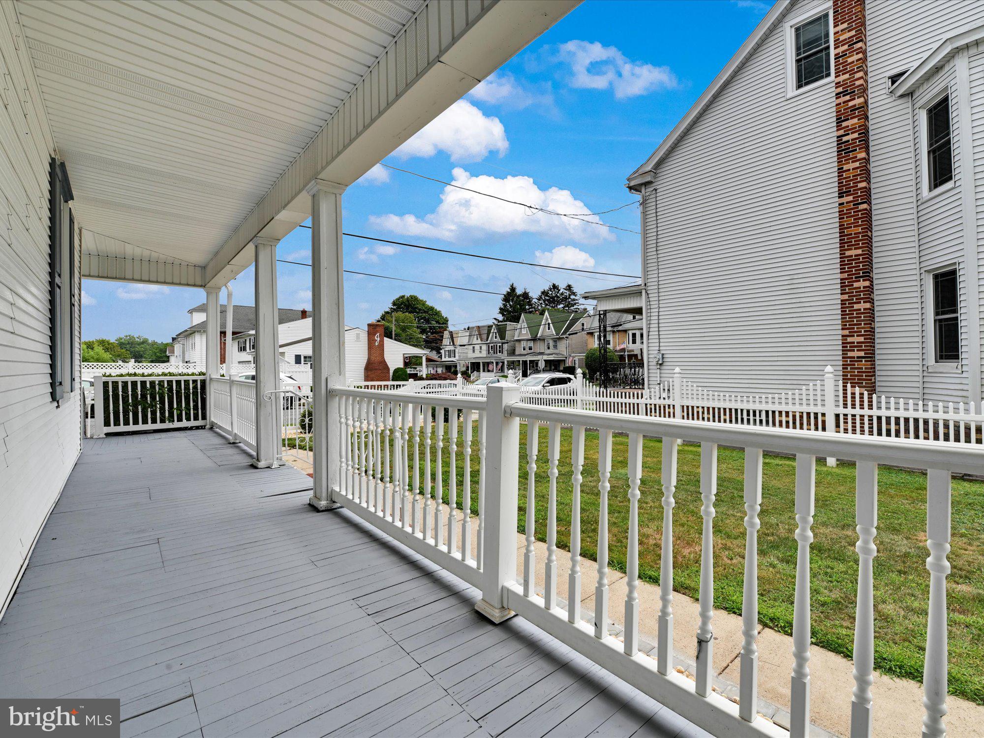 FRACKVILLE - Residential