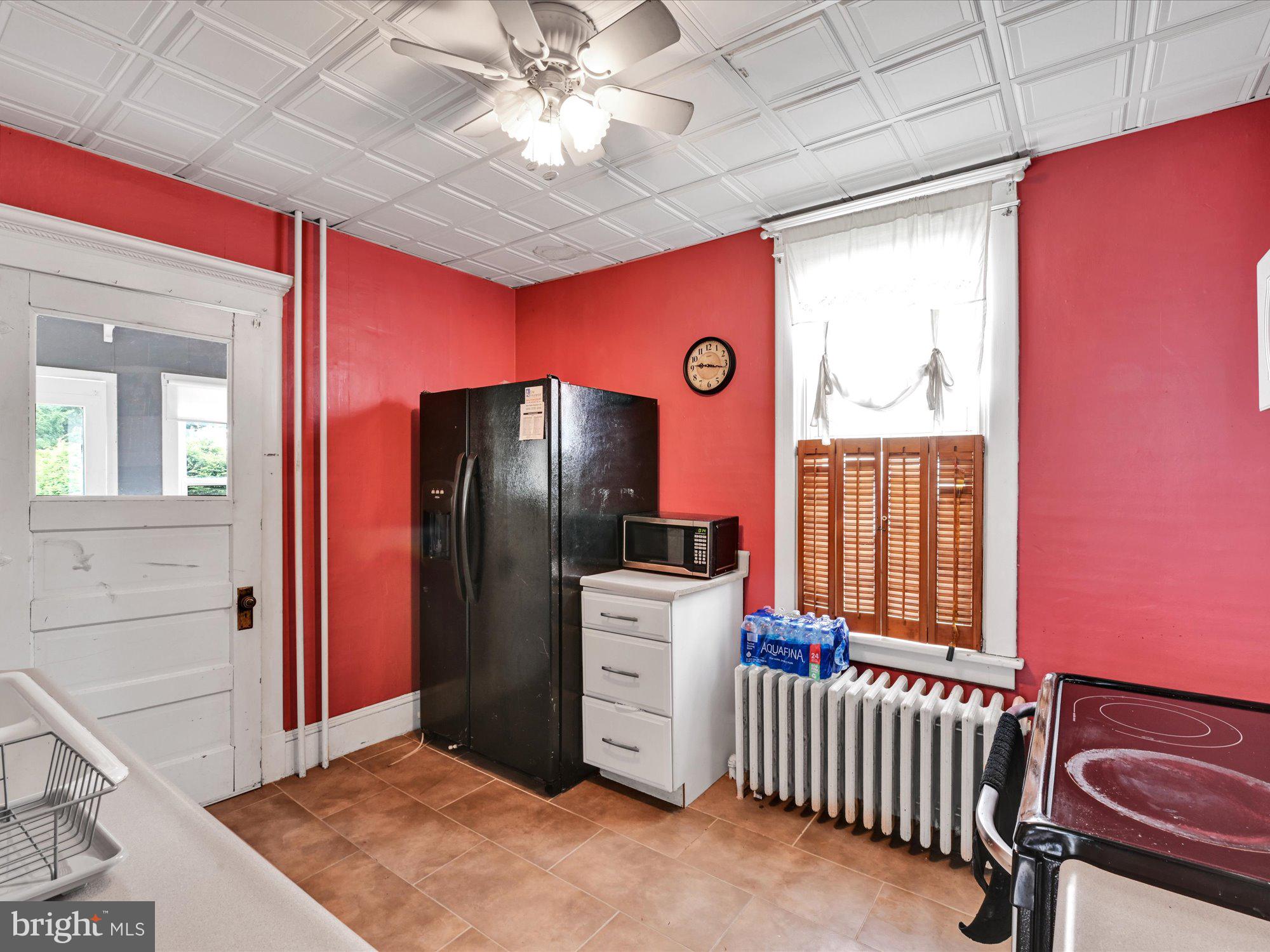 FRACKVILLE - Residential