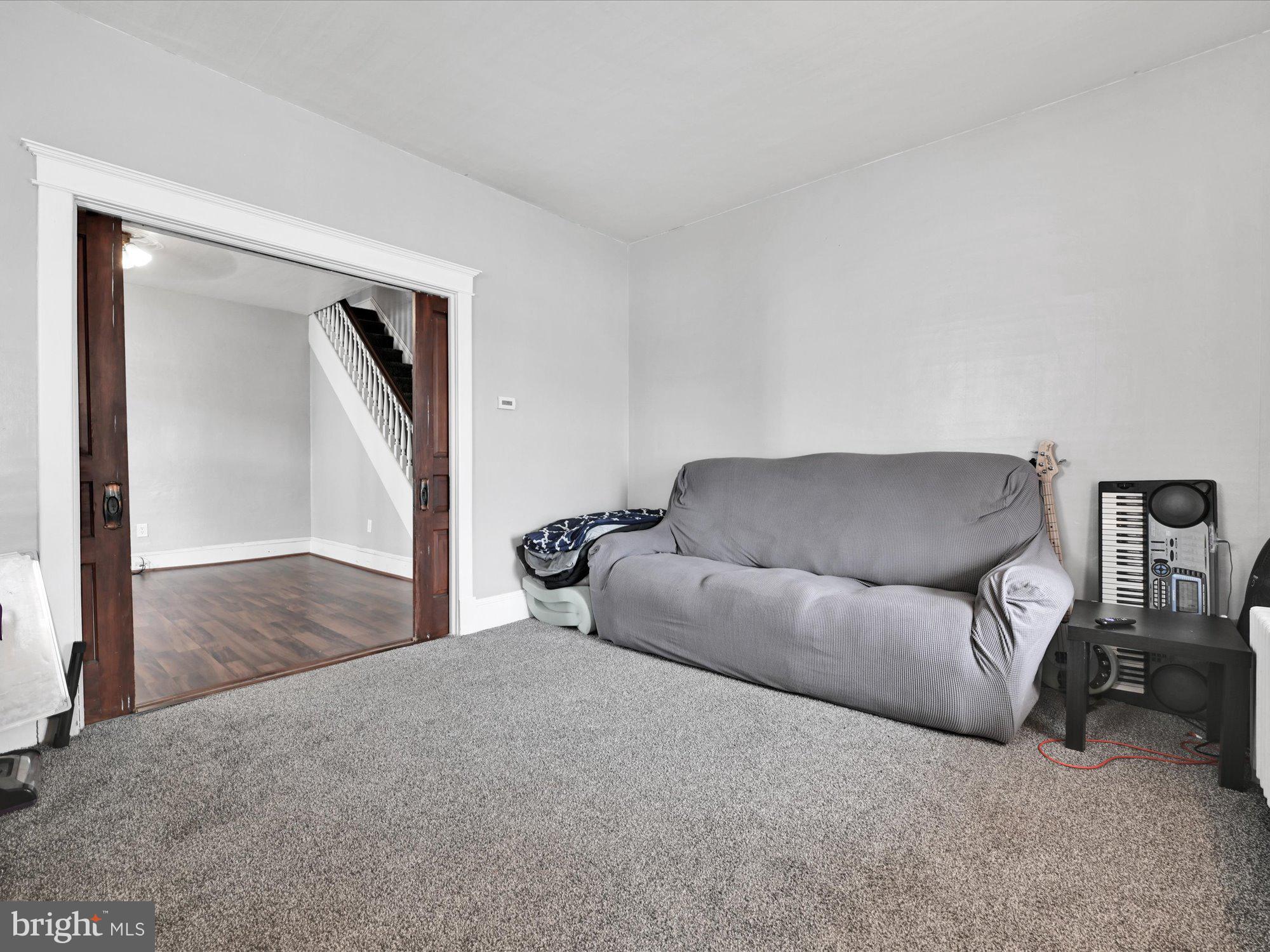 FRACKVILLE - Residential