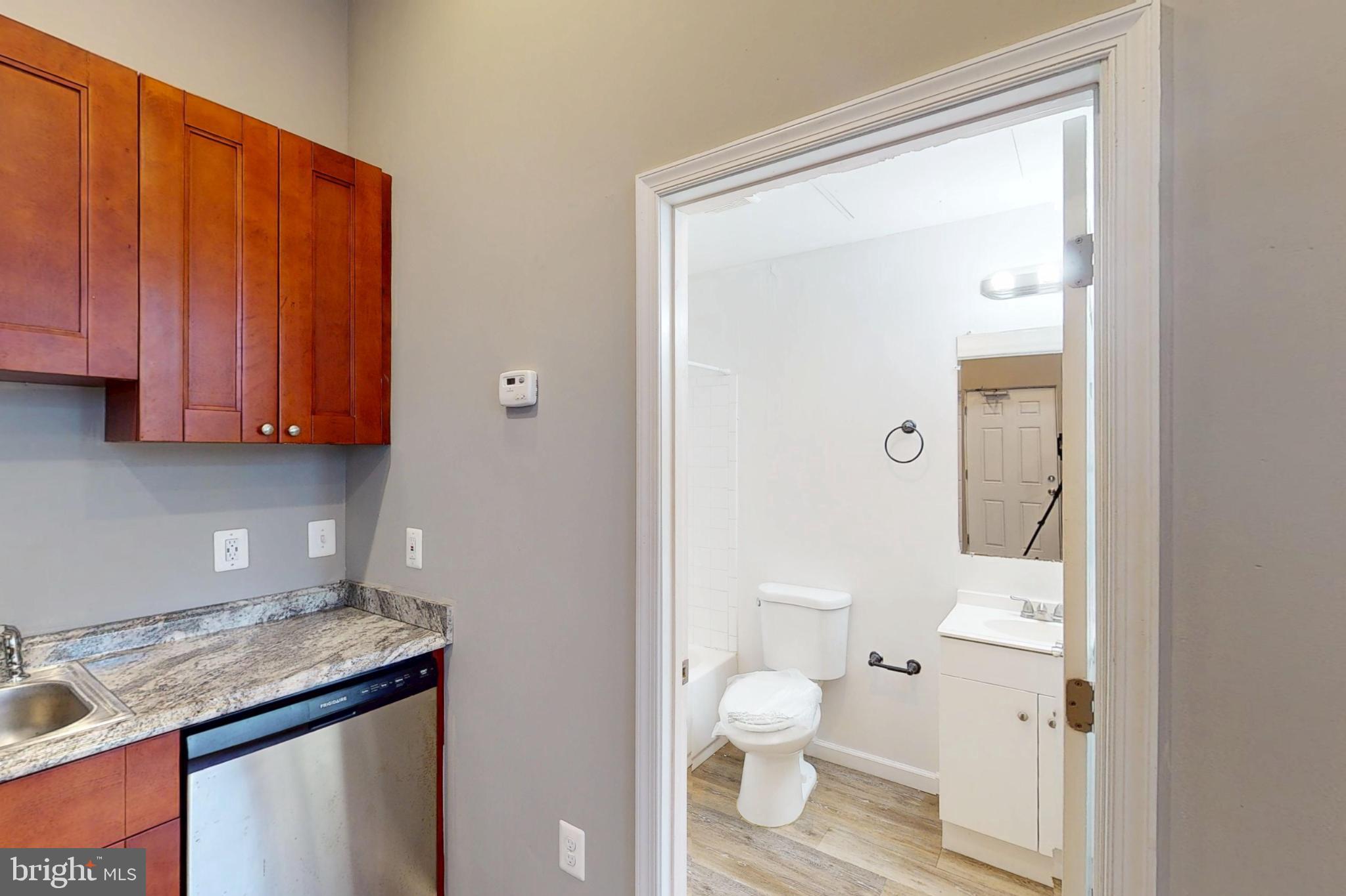 BARCLAY - GREENMOUNT - Residential Lease