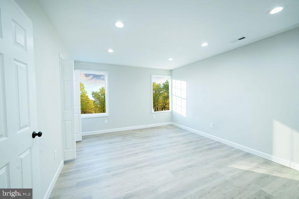 LINTHICUM HEIGHTS - Residential