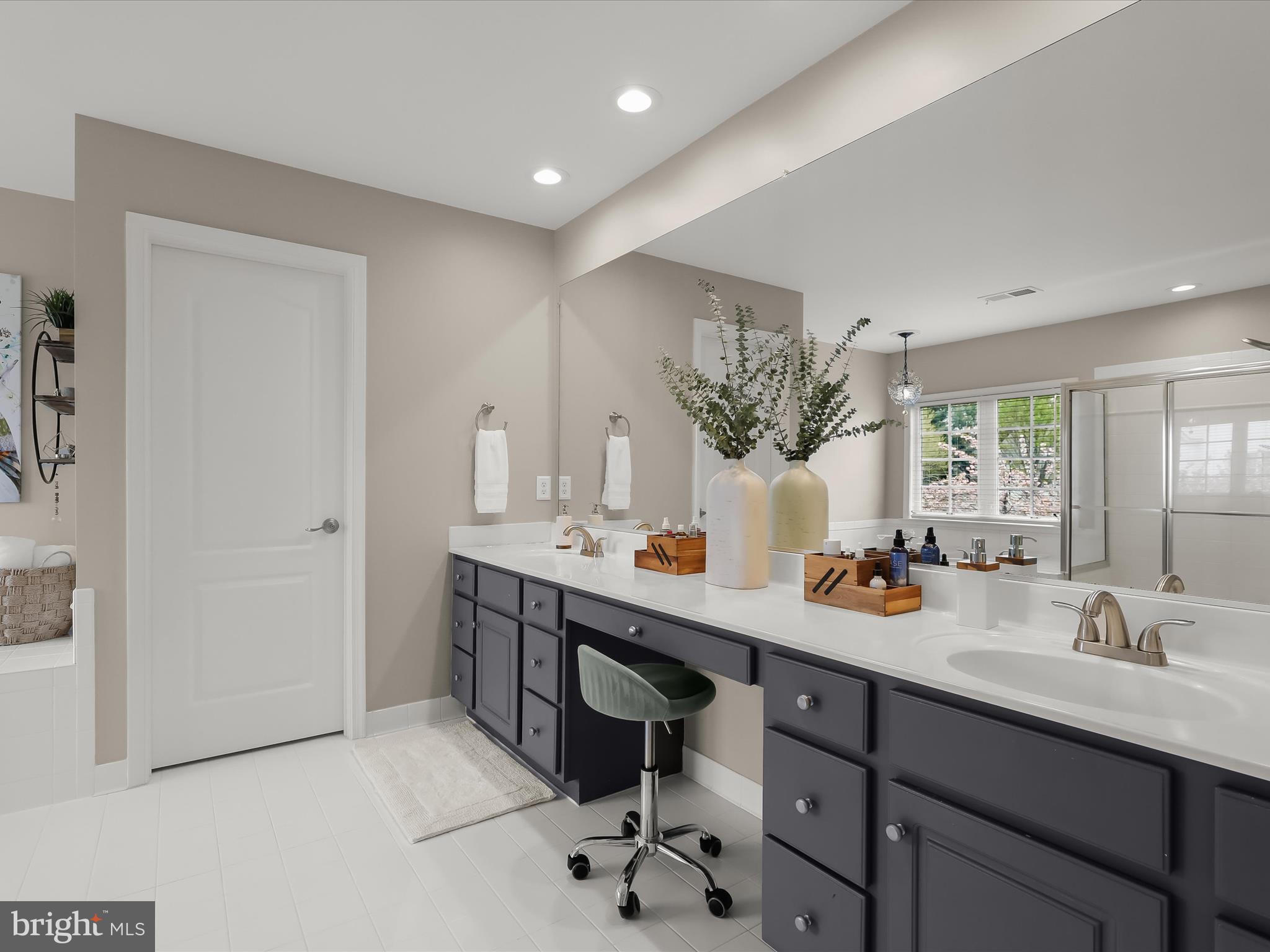 WELLINGTON WEST - Residential