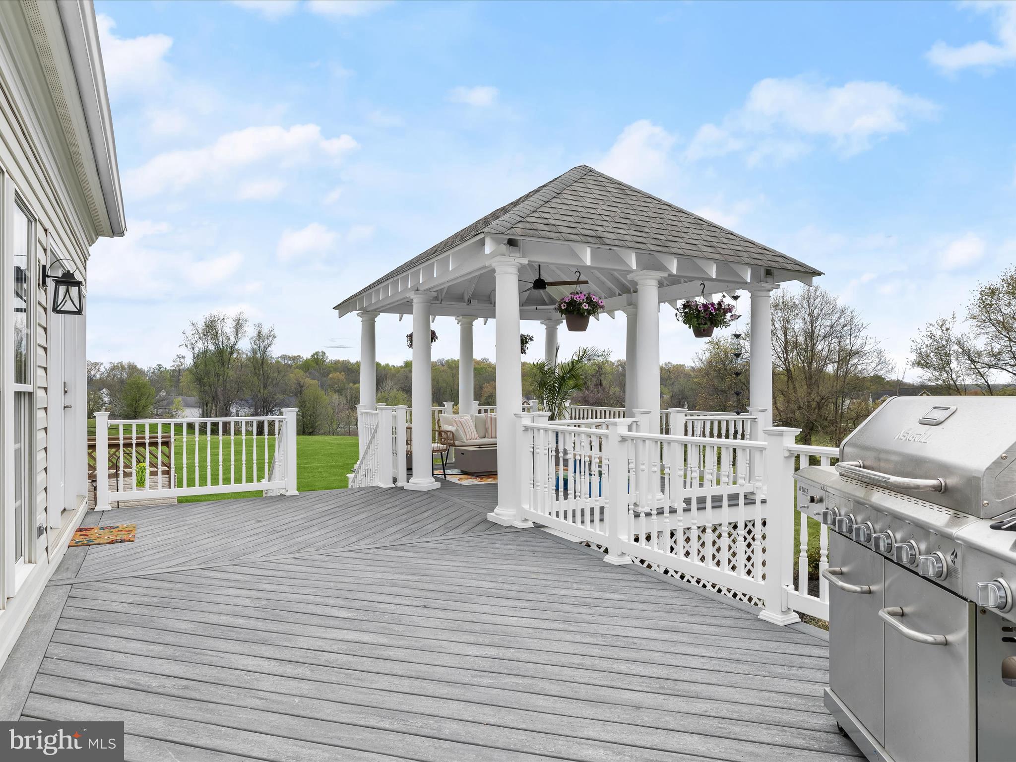 WELLINGTON WEST - Residential