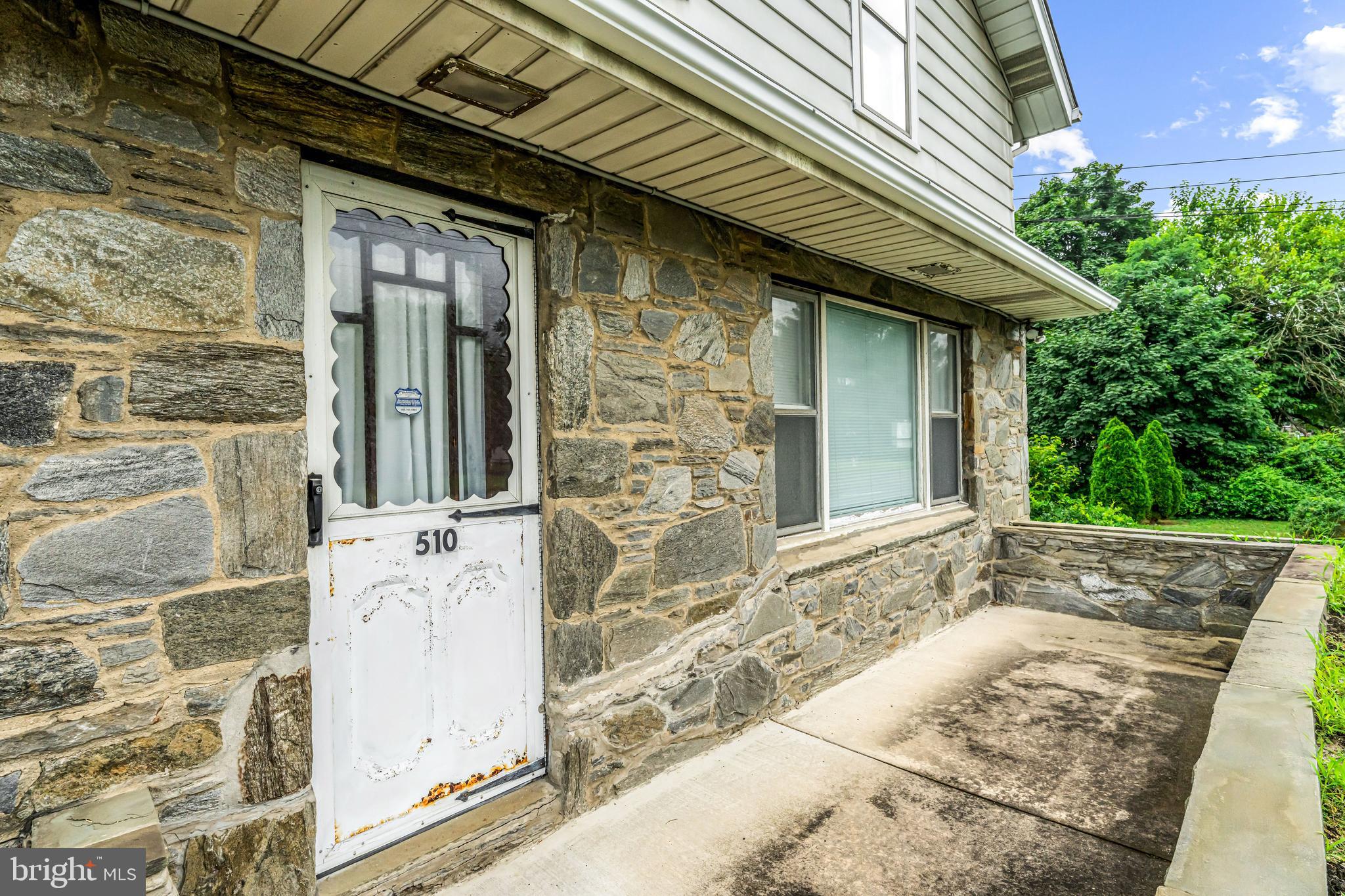 510 W WHITE HORSE PIKE