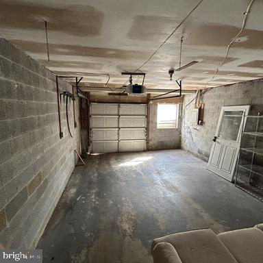 DRUMMOND RIDGE - Residential Lease