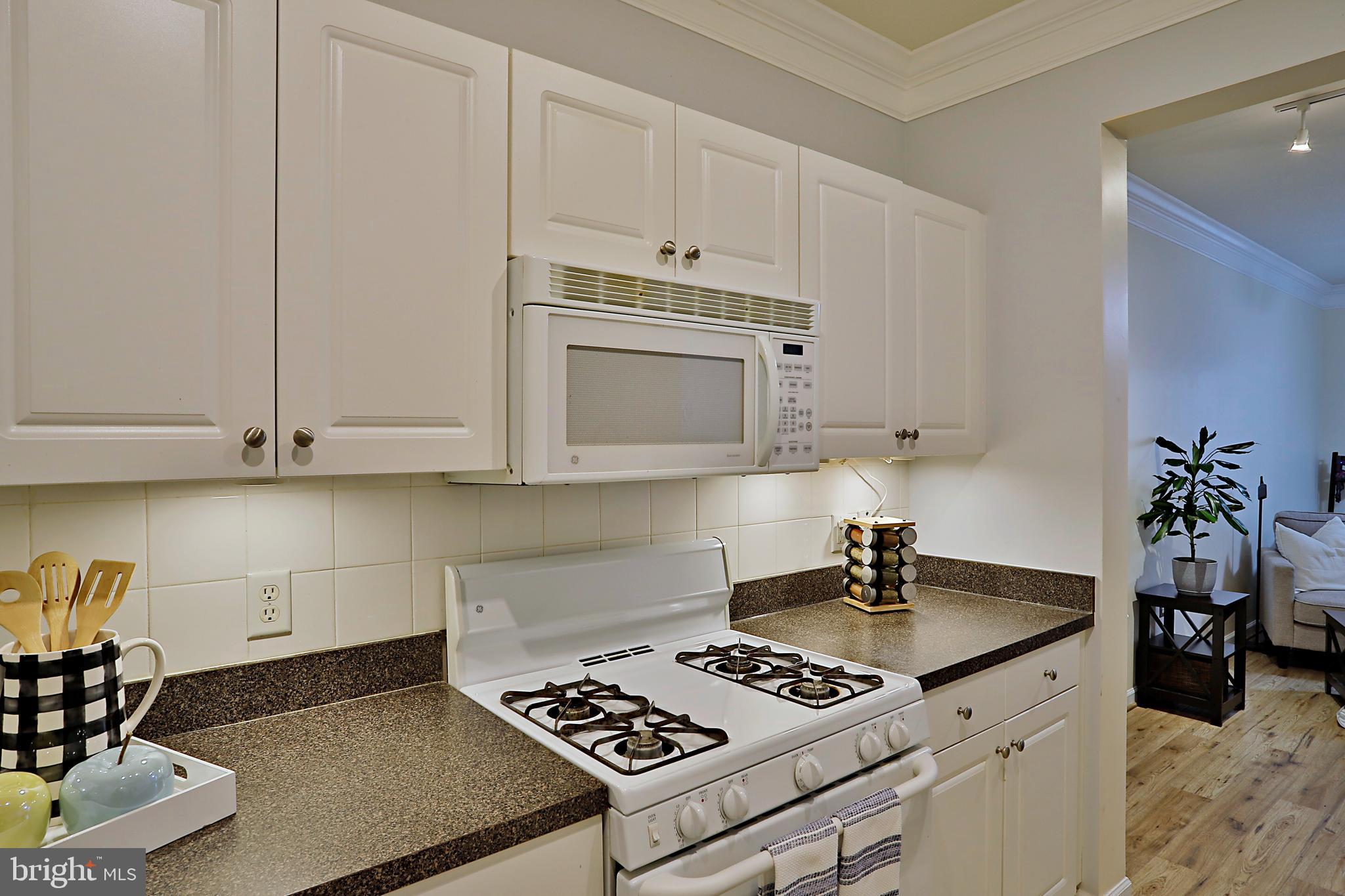 7 BOOTH STREET 205