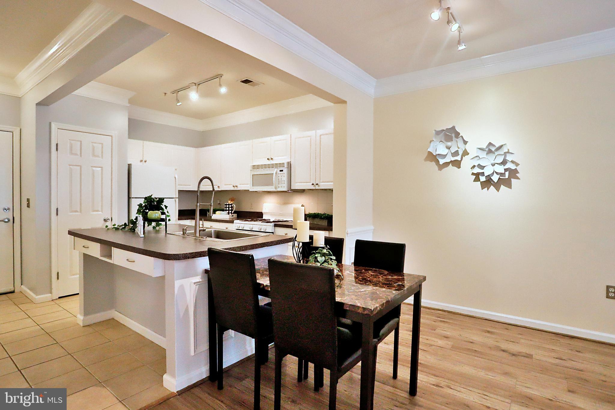 7 BOOTH STREET 205