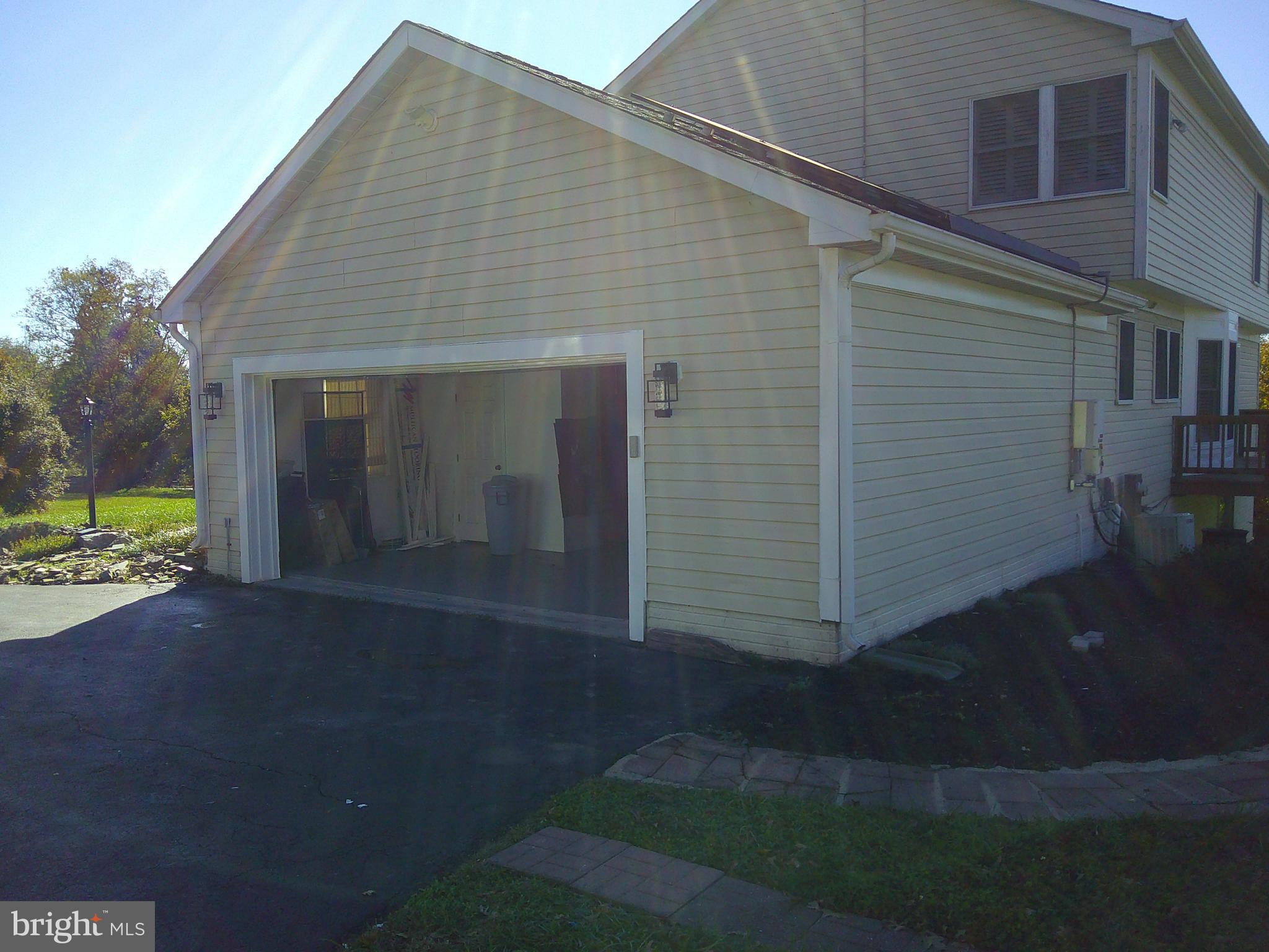 3200 PEDDICOAT COURT