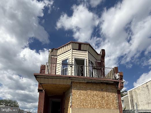 Building is a shell. 3 units by right CMX-2. Can easily have a 2 bed unit on 2nd floor, efficiency and store front on the split level first floor. Different owners but the lots 5421, 5423, and 5427 are up for sale. Can either combine all 4 lots and build 12 plus units or keep separate and own half a block. "Subject to" transactions would be considered.