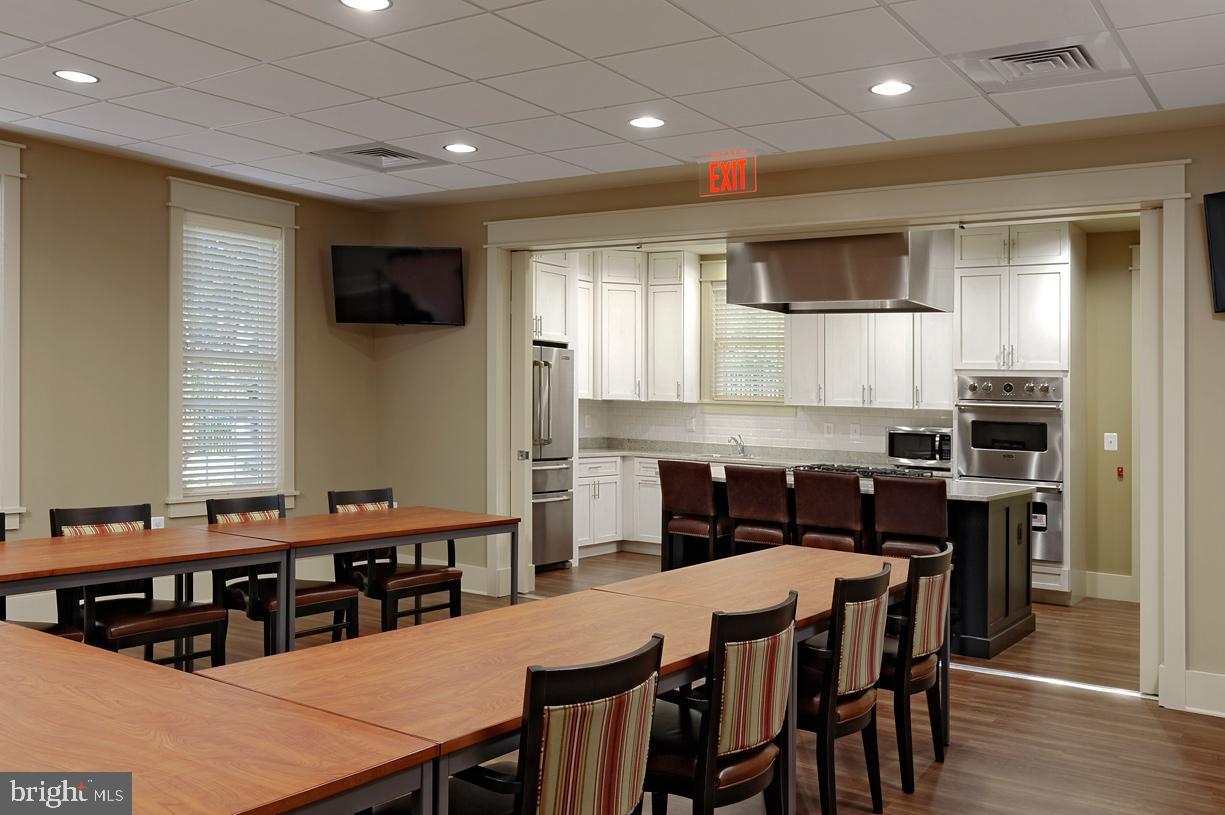 REGENCY AT CHANCELLORSVILLE - Residential