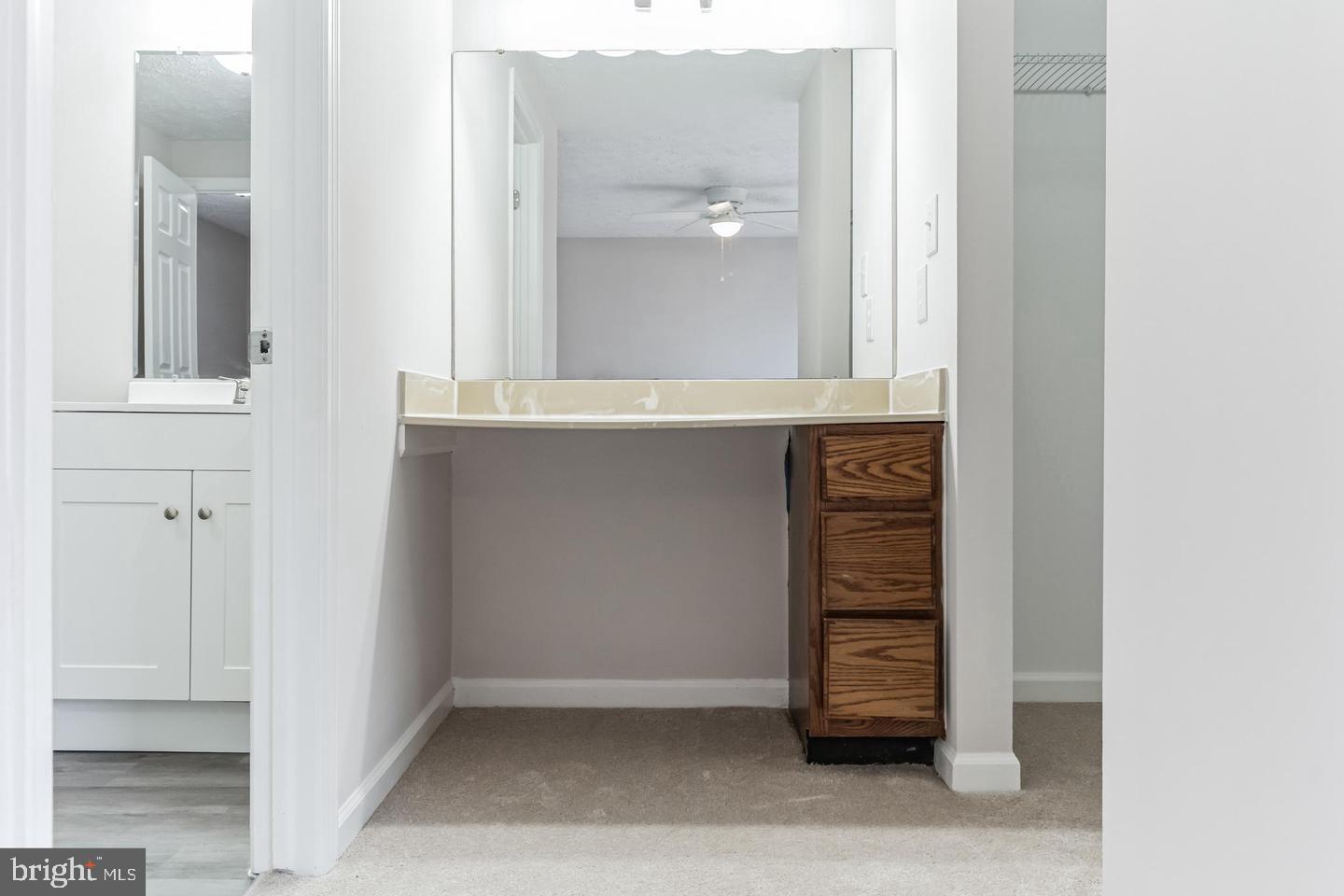 HOLLYMEAD - Residential Lease