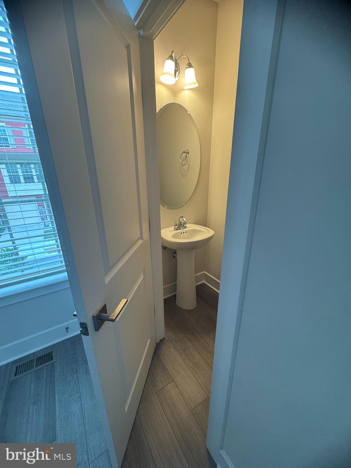 MACALLAN CROSSING - Residential Lease