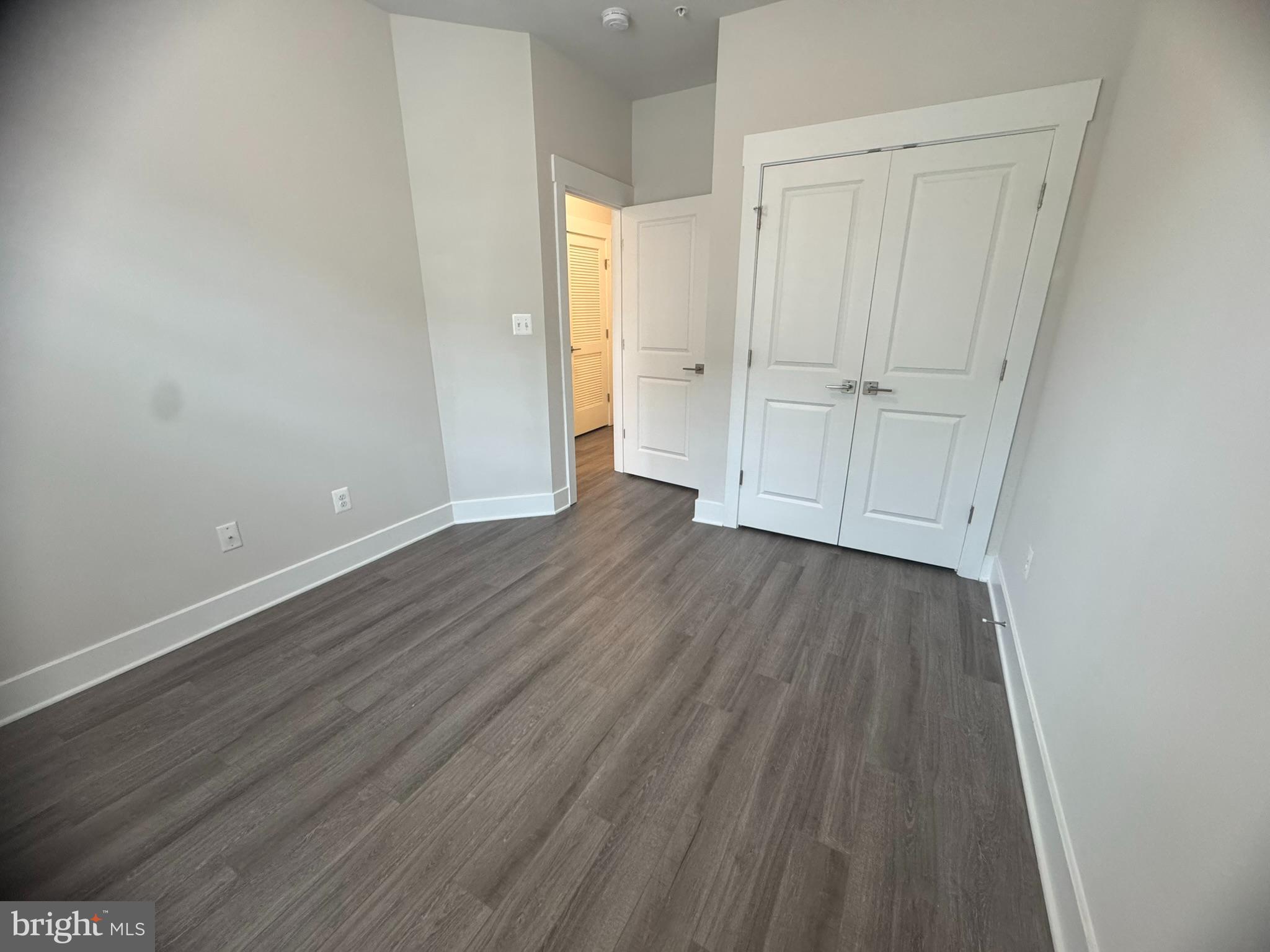 MACALLAN CROSSING - Residential Lease