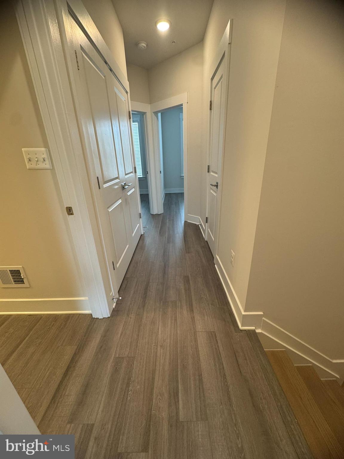 MACALLAN CROSSING - Residential Lease