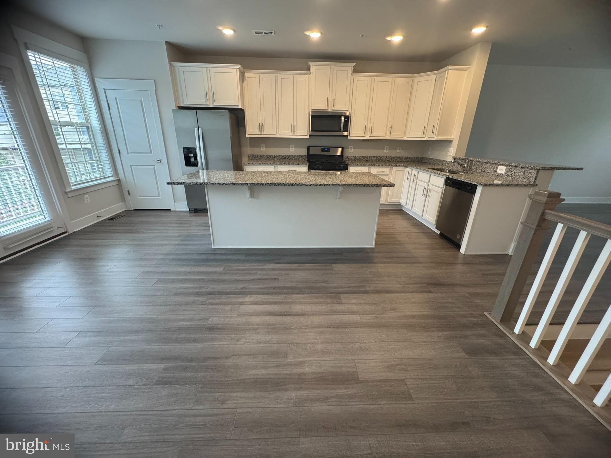 MACALLAN CROSSING - Residential Lease